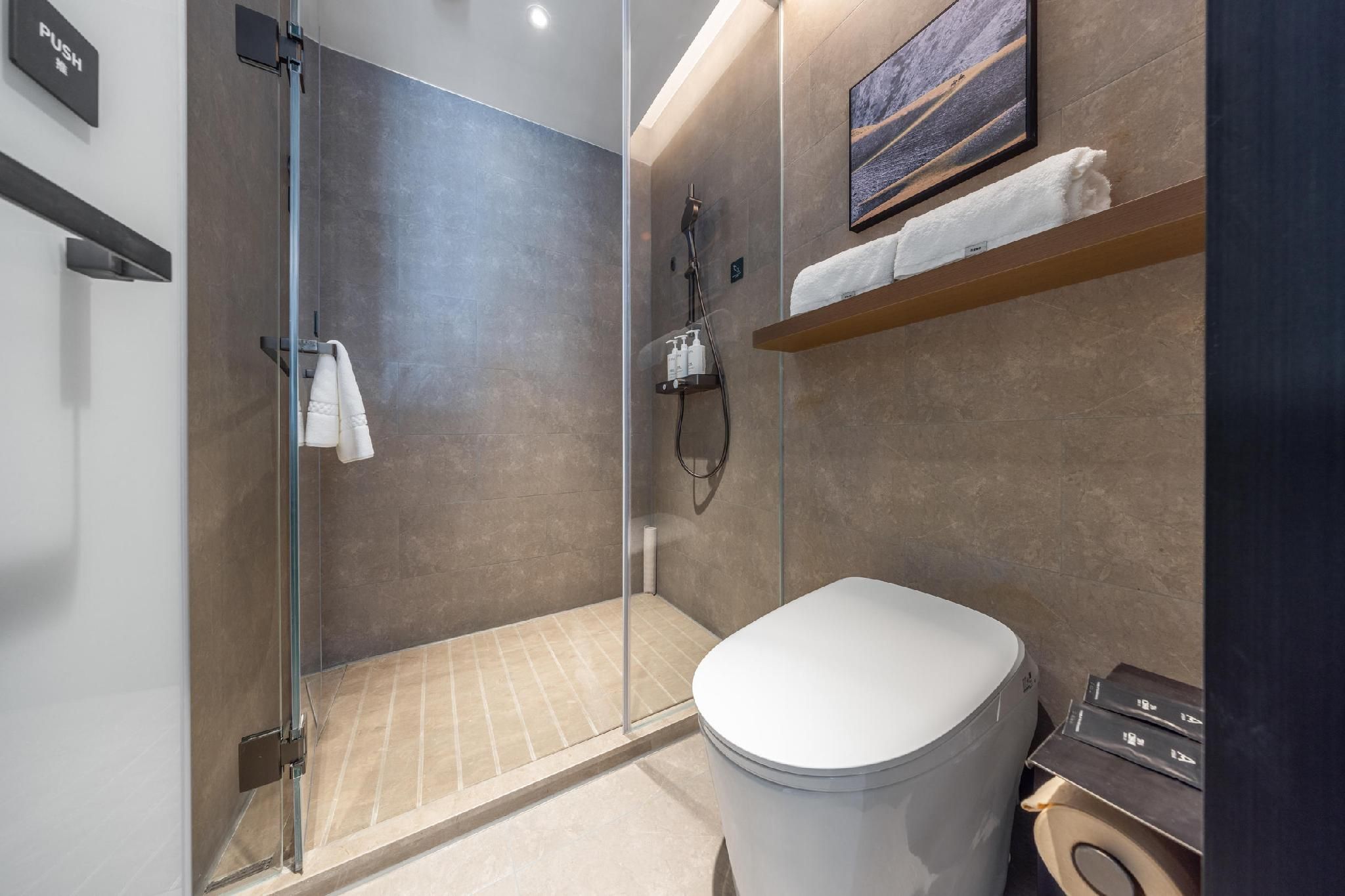 Executive room, Guest room, 1 Queen