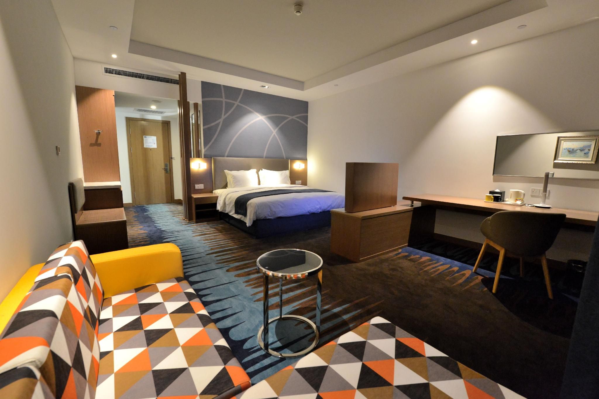 Superior King Room