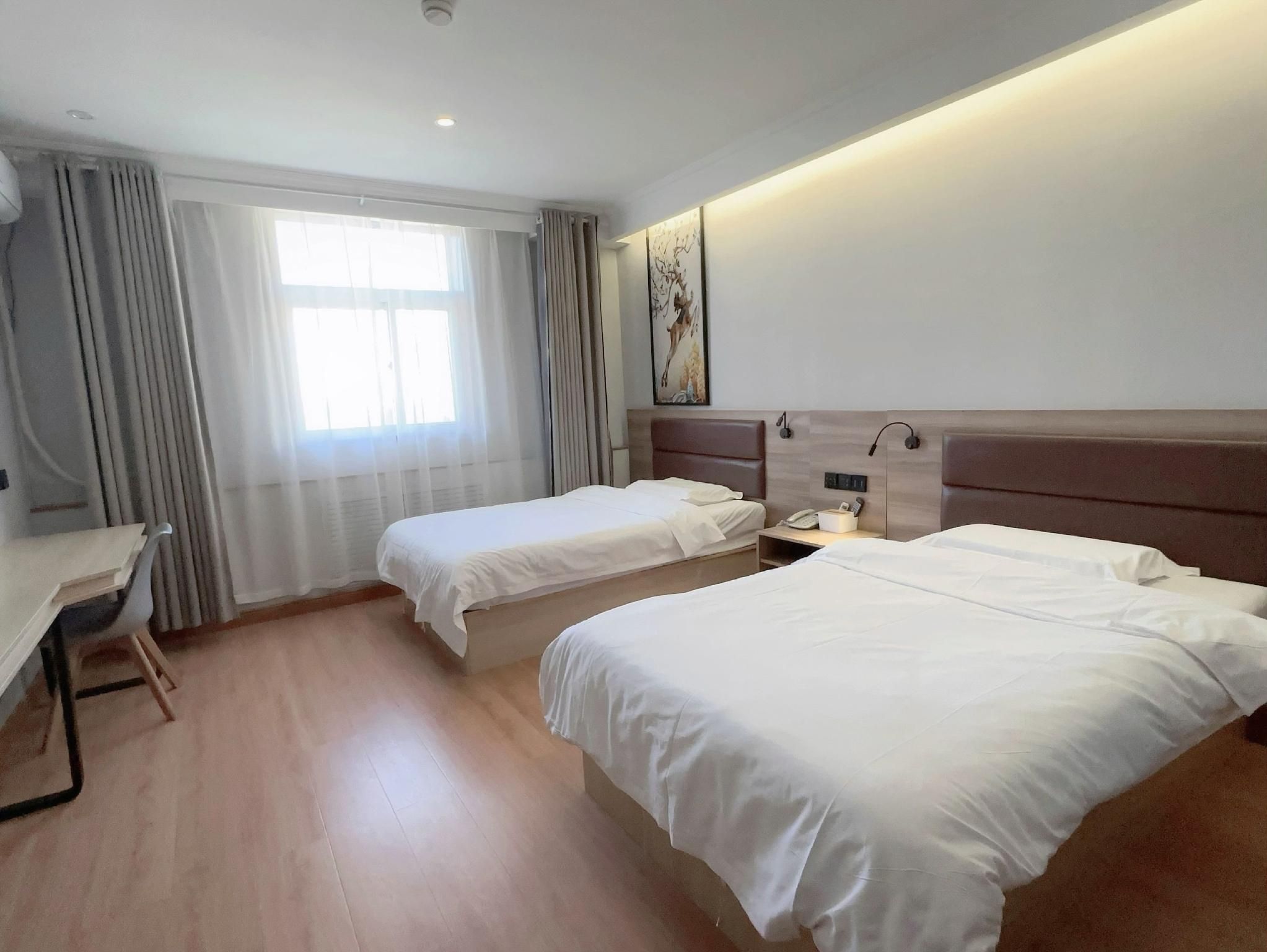 2 Bed Twin Superior Room