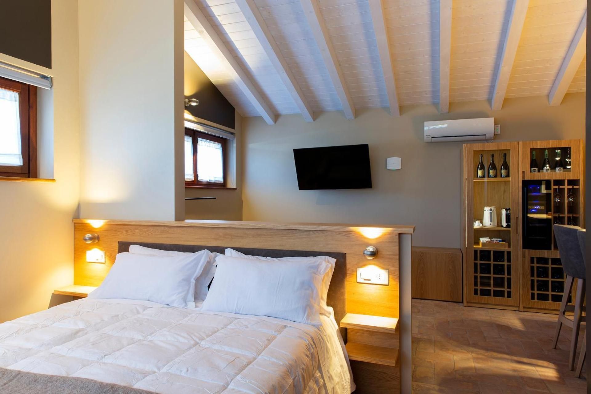 Suite with Garden View
