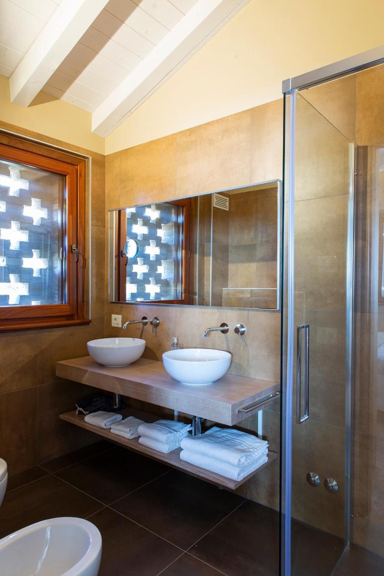 Suite with Mountain View