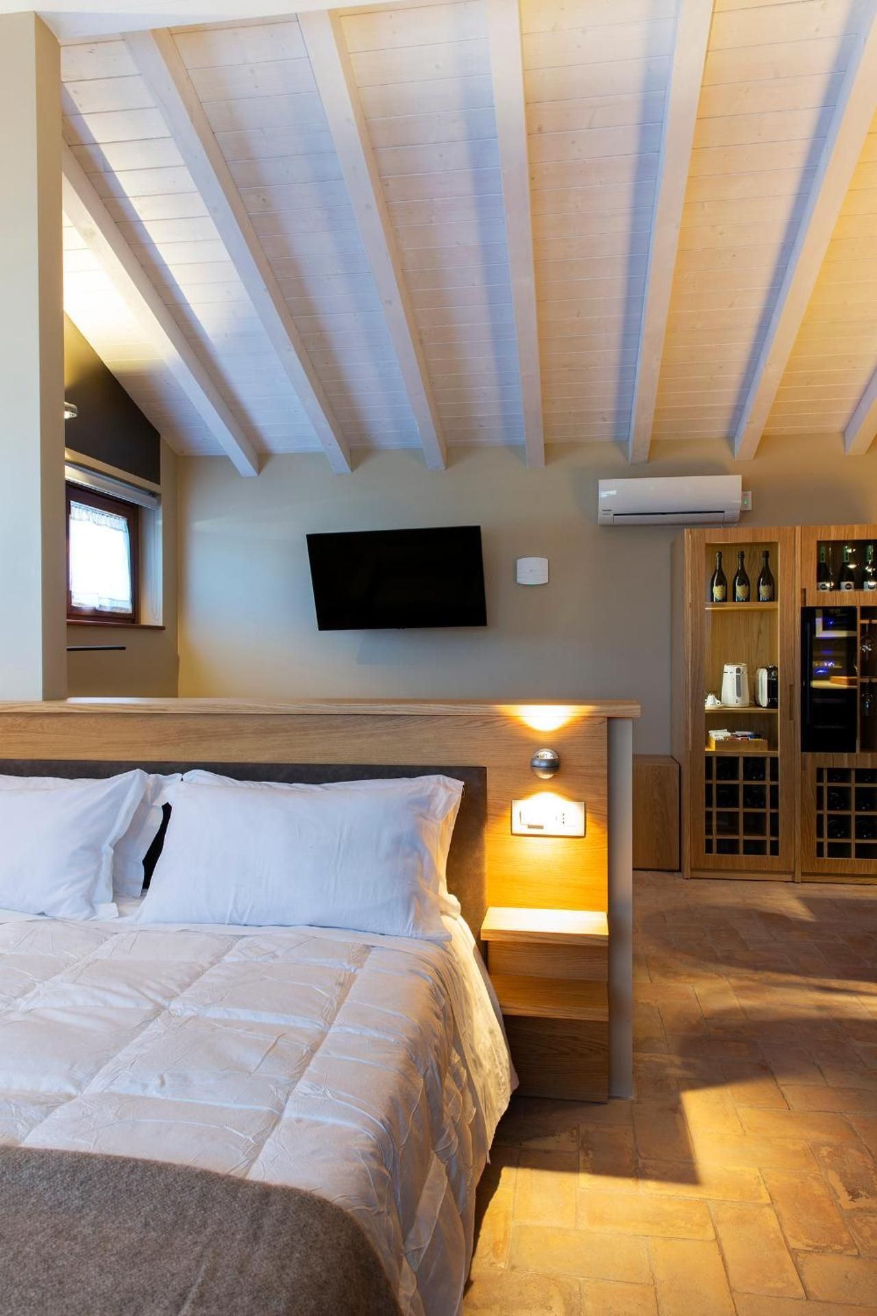 Suite with Garden View