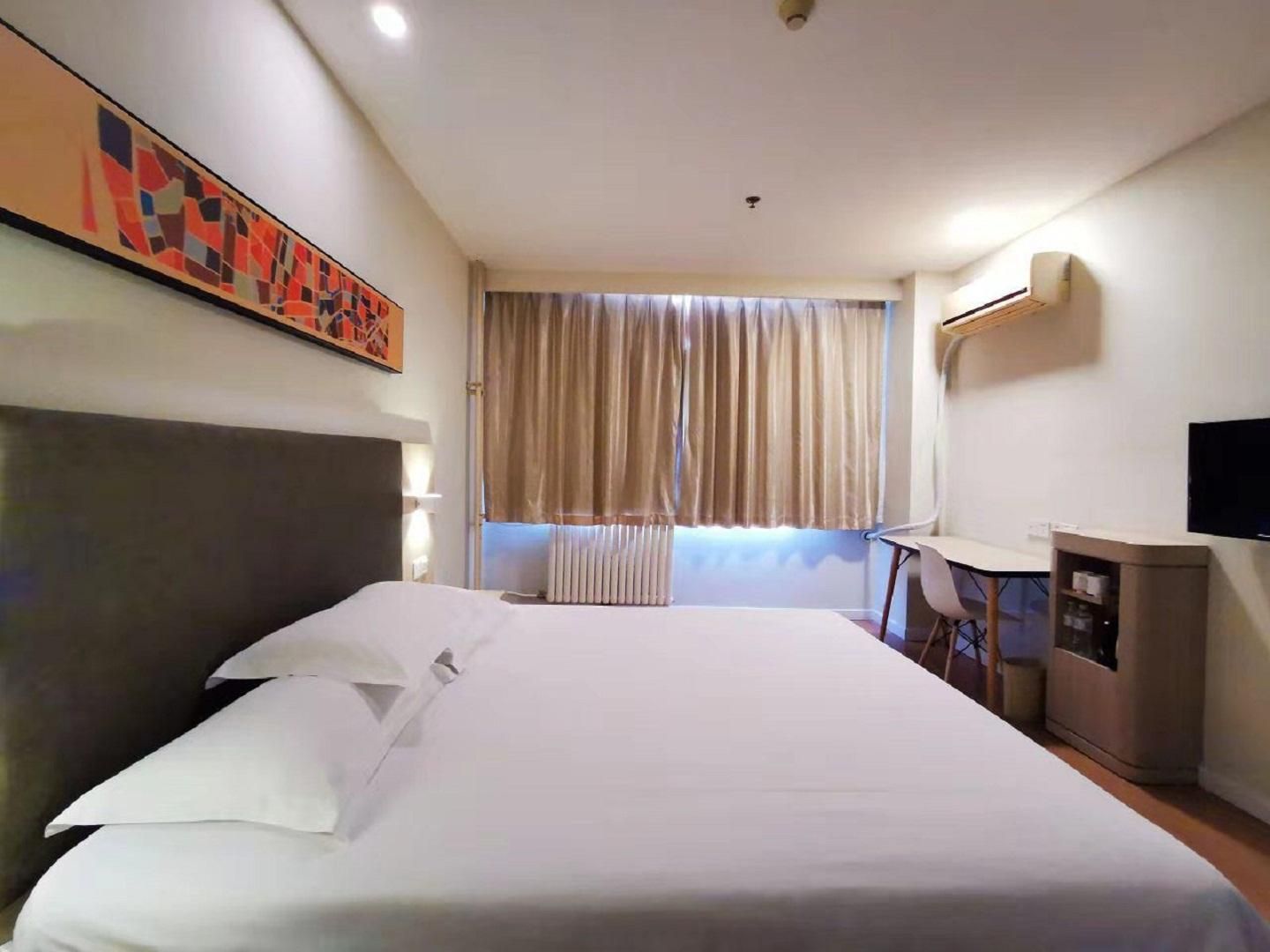 Huazhu - Destress Superior Bed Room