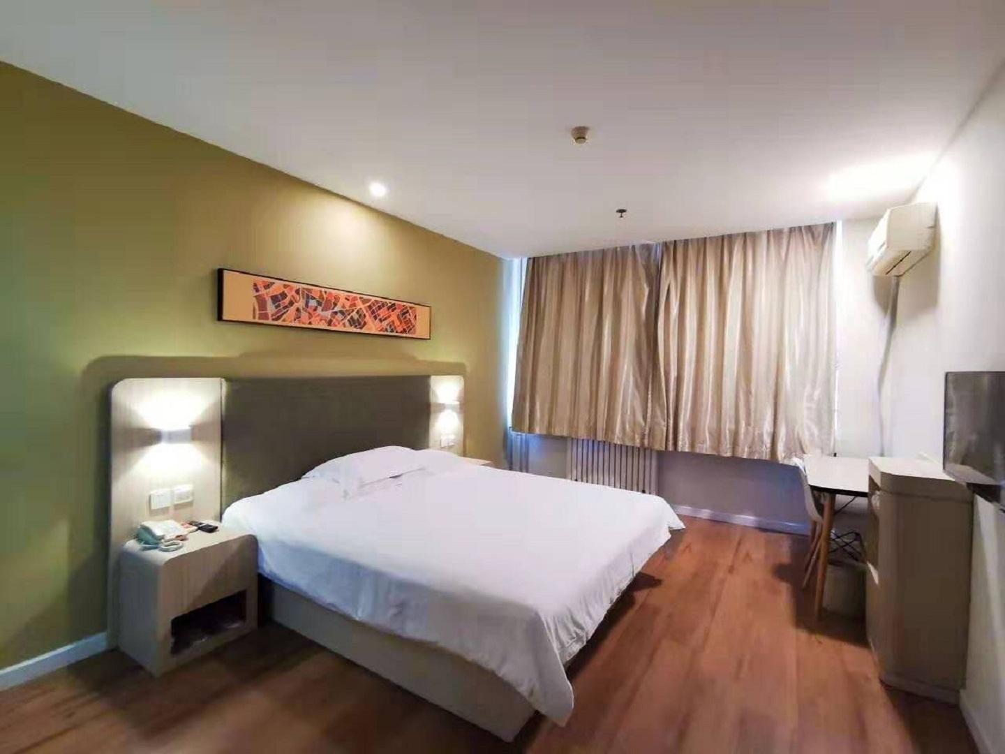 Huazhu - Destress Superior Bed Room