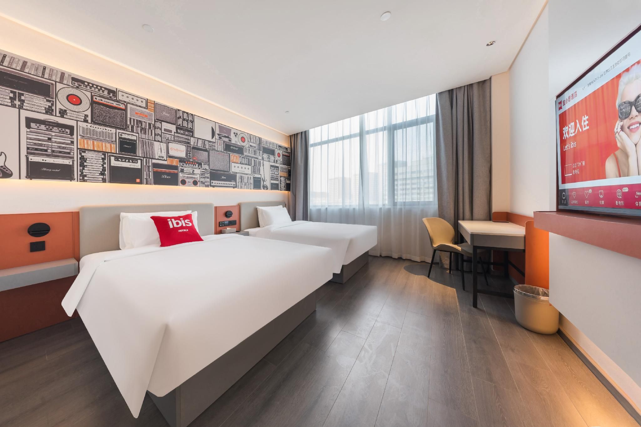 Family Twin Room