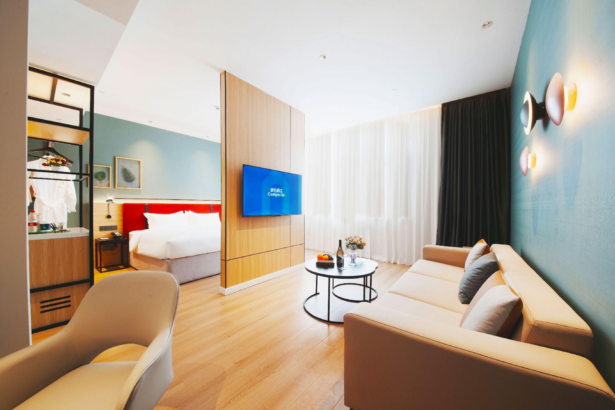 WH - Deluxe Bed Room