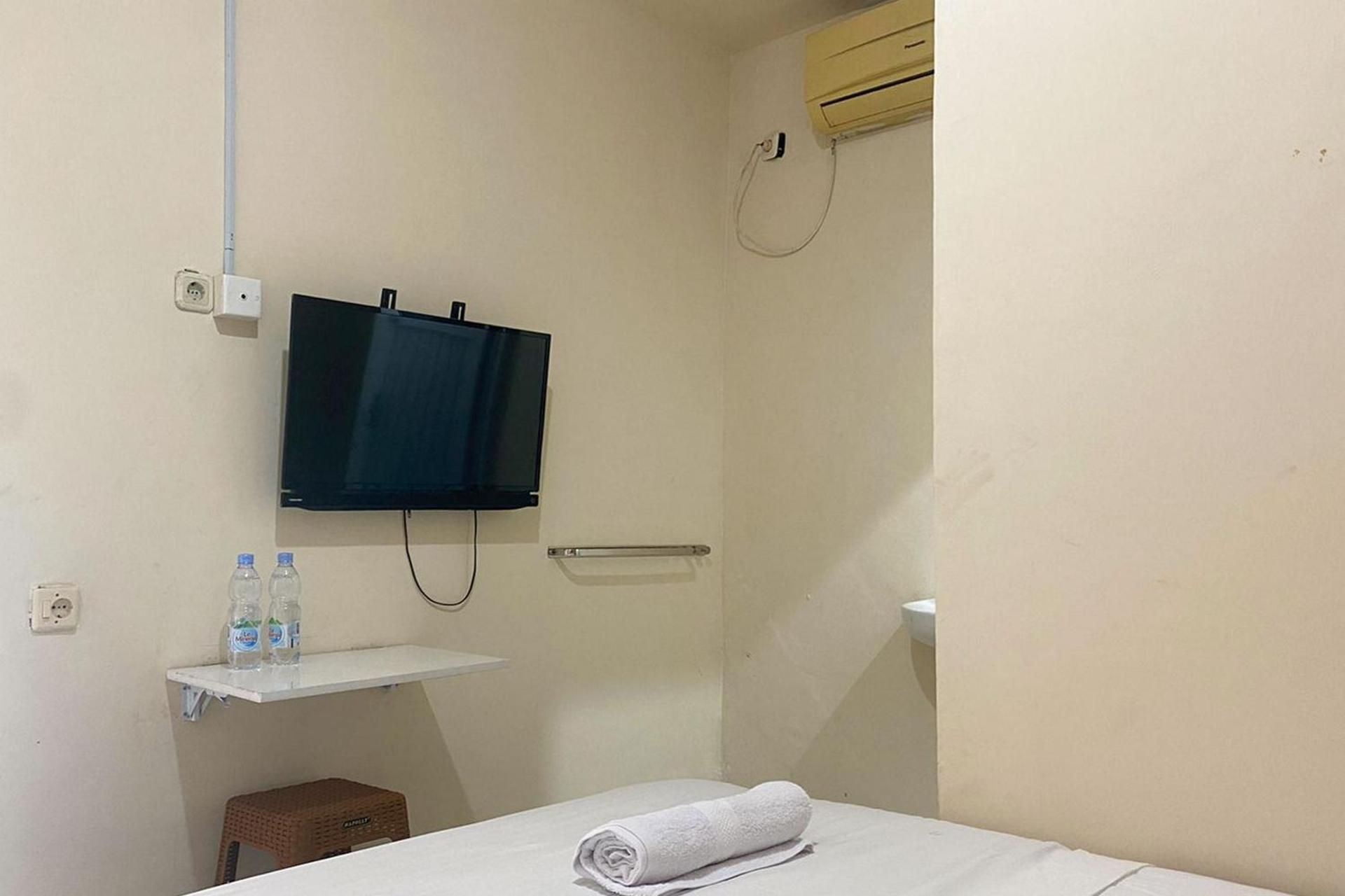 Economy Single Room