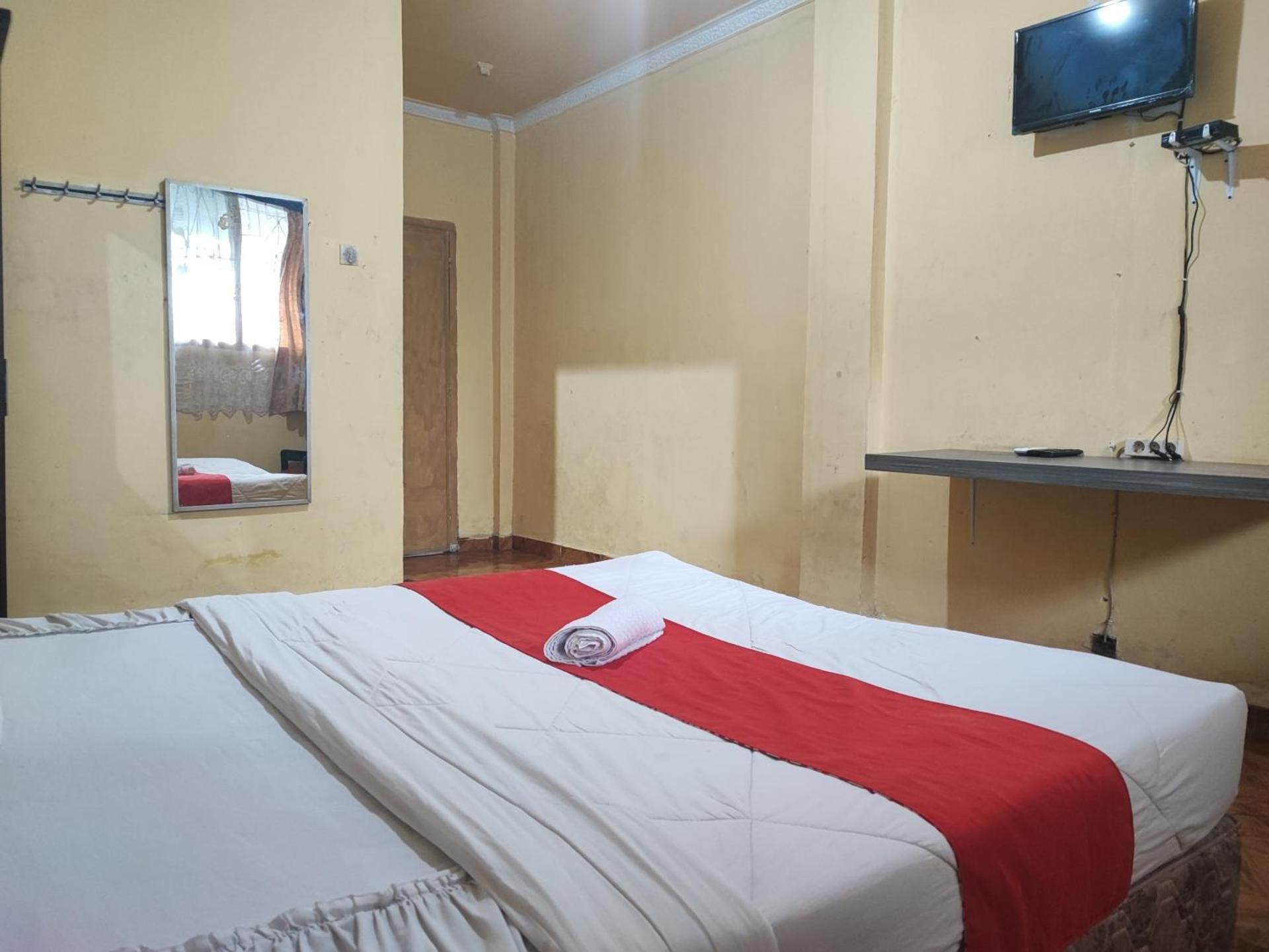 RedDoorz Room