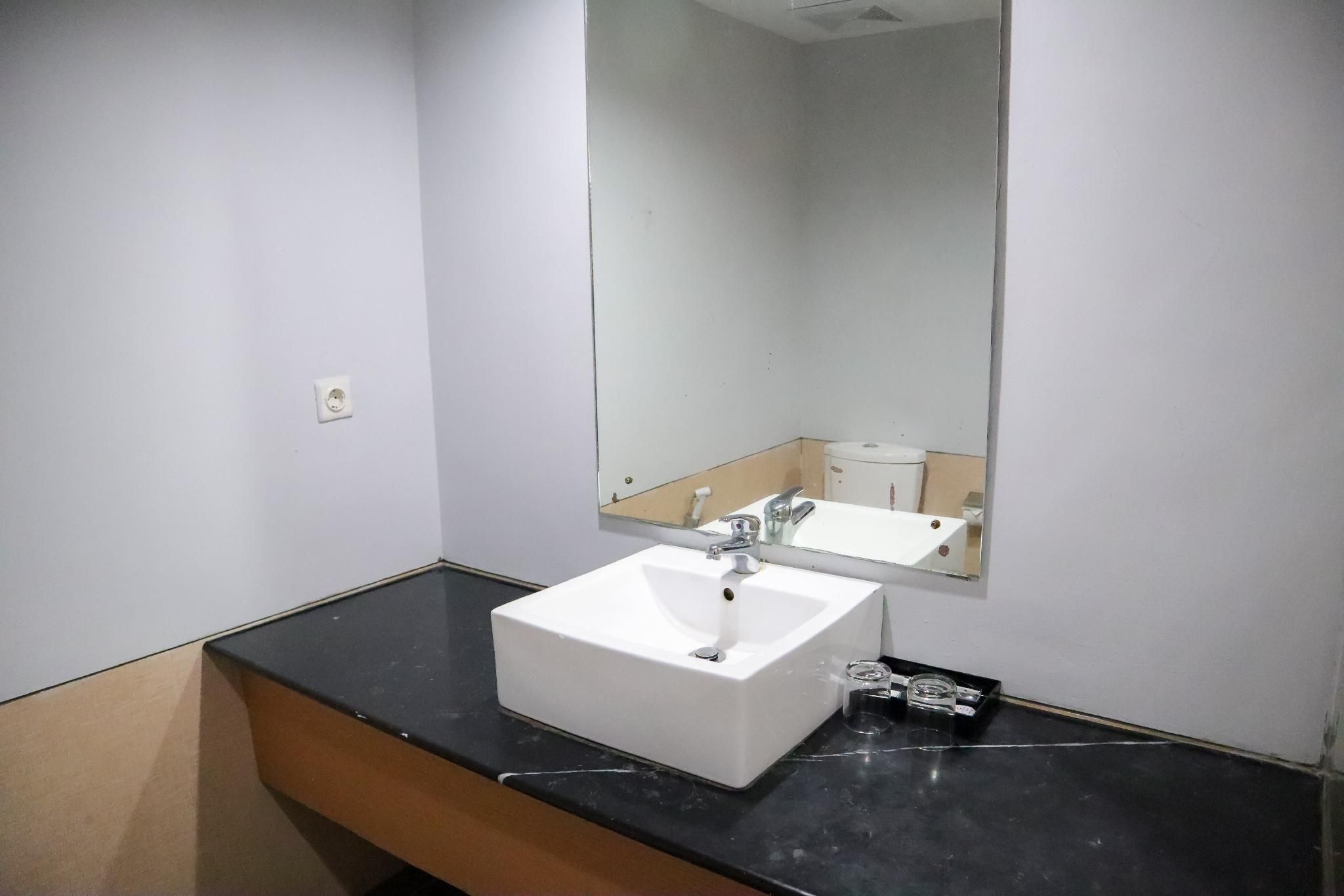 Ratu Duo Hotel Superior Twin Room 3