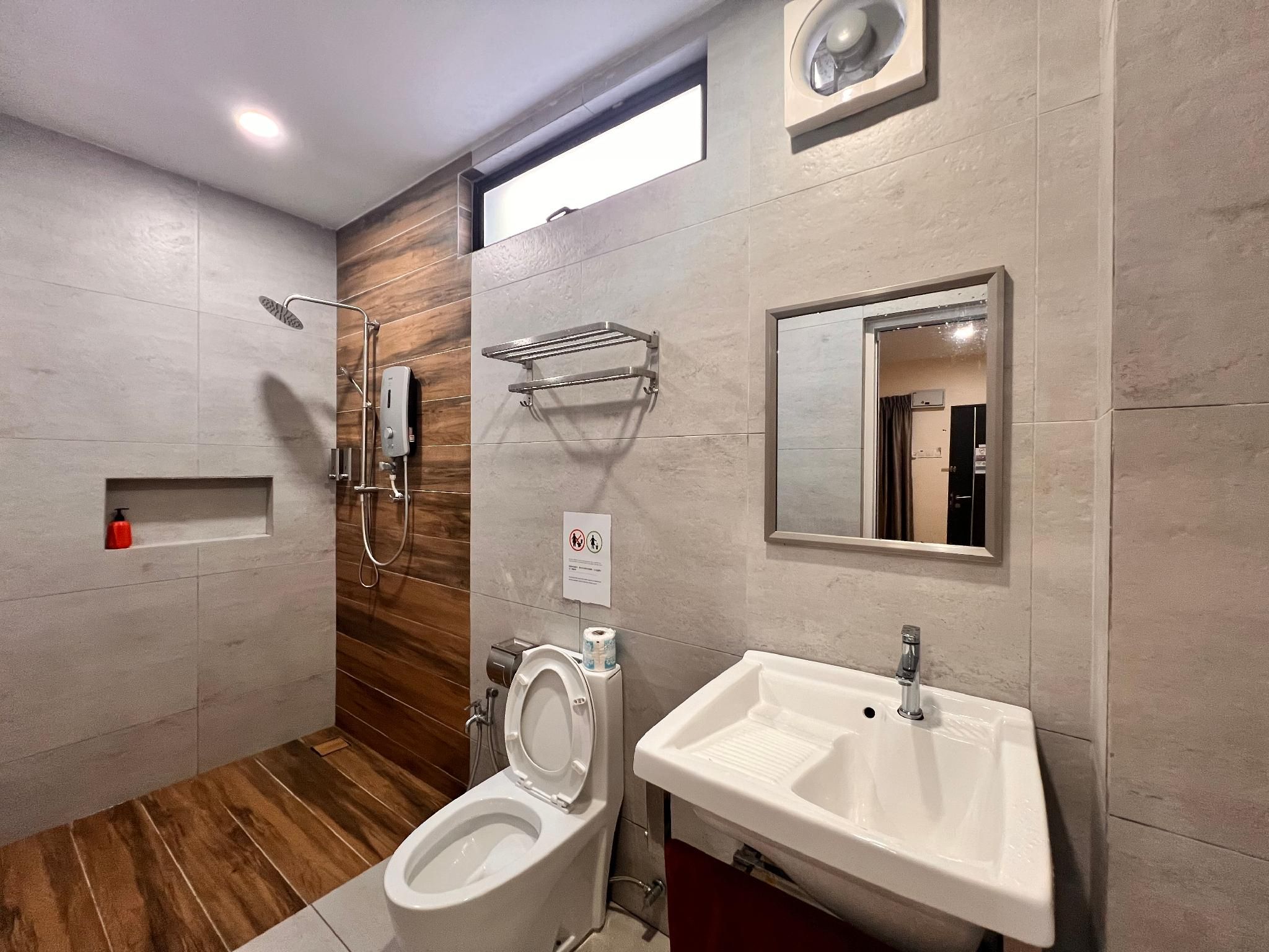 SIM VINTAGE VILLA LANGKAWI Queen Bed Room 3