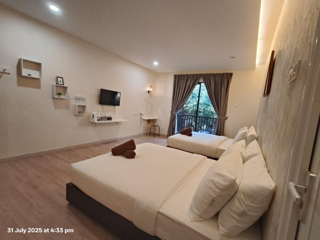 Jacuzzi Standard Room