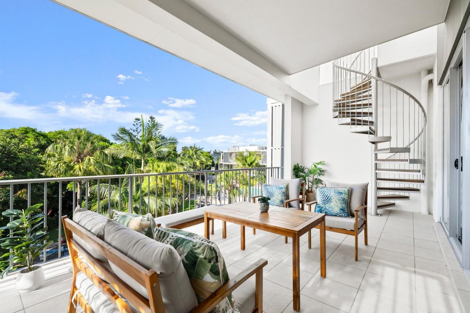 Two-Bedroom Apartment with Balcony and Terrace