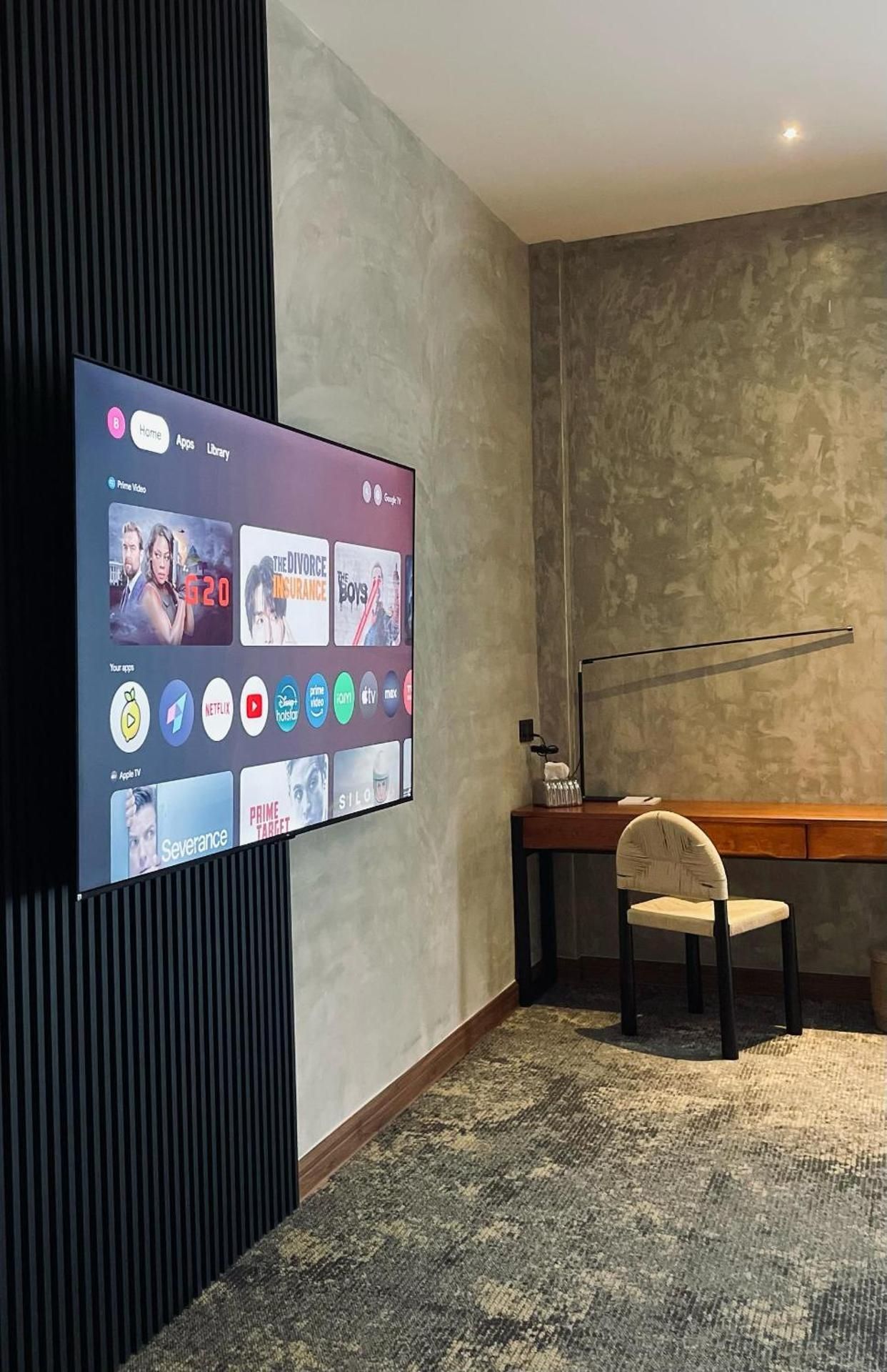 luxury room no window