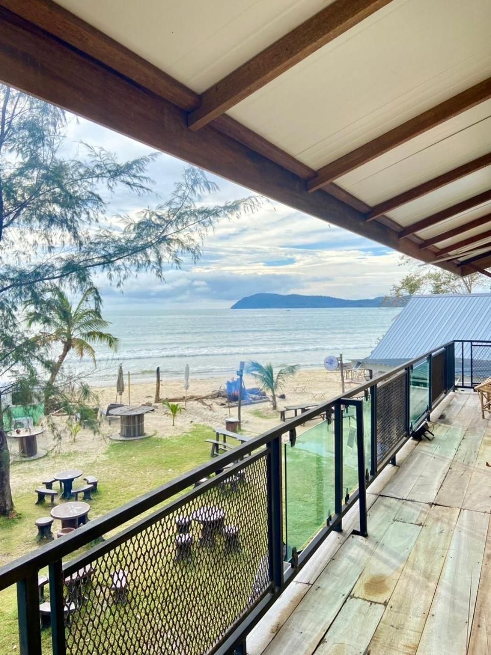 Bunk Bed in Mixed Dormitory Room