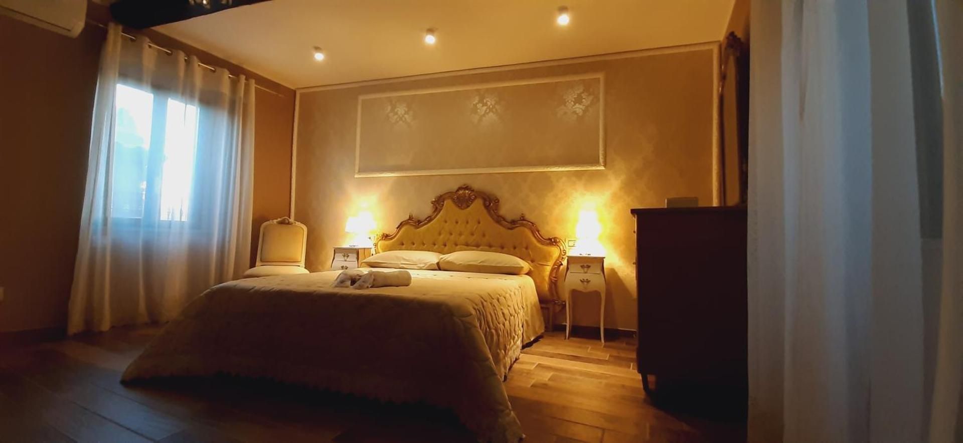 Large Double Room