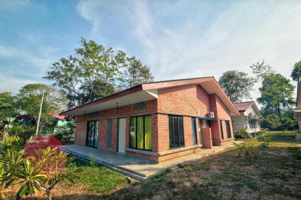 Langkawi Rouhi Retreats by uBook