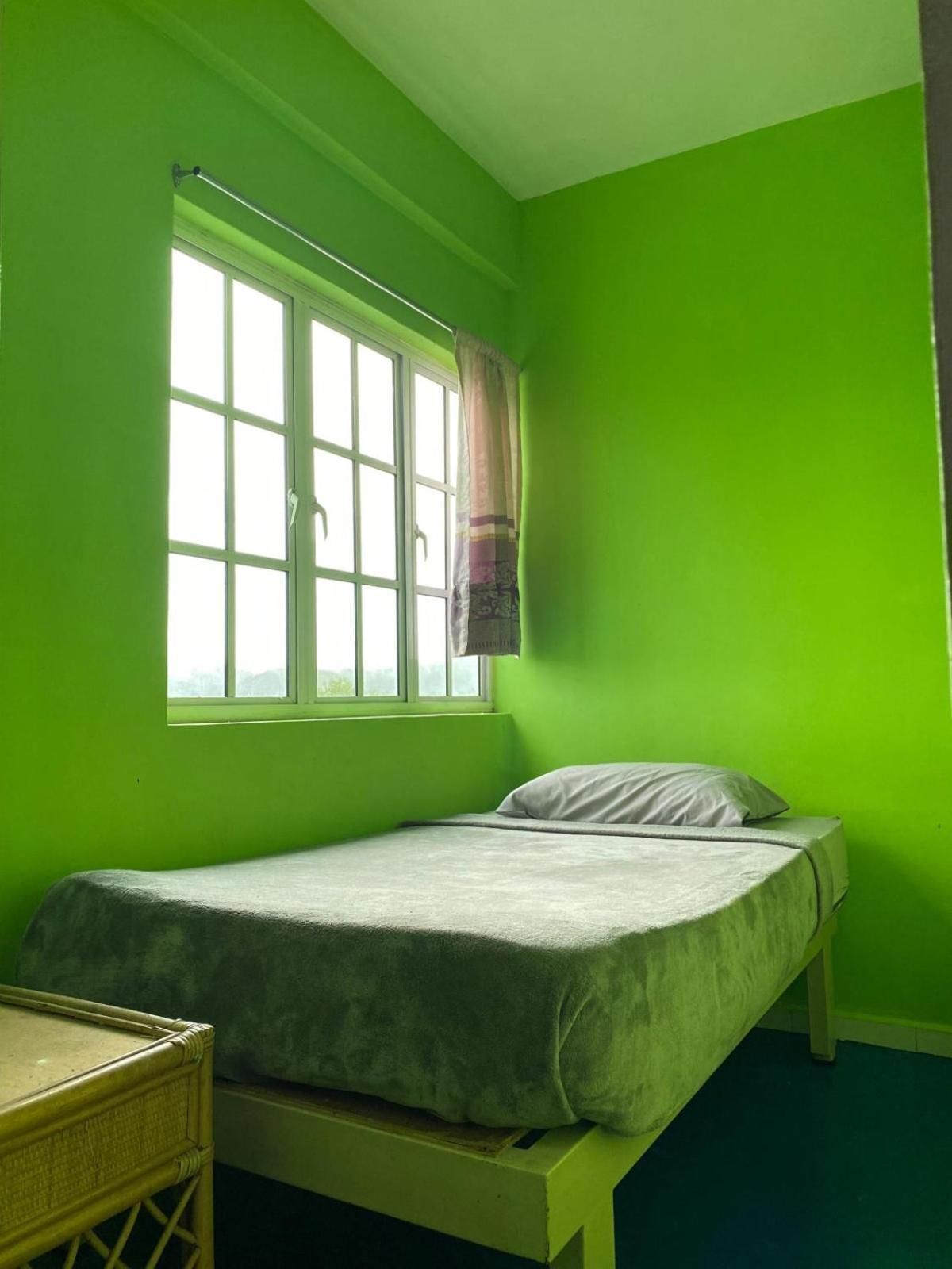 Single Room with Shared Bathroom