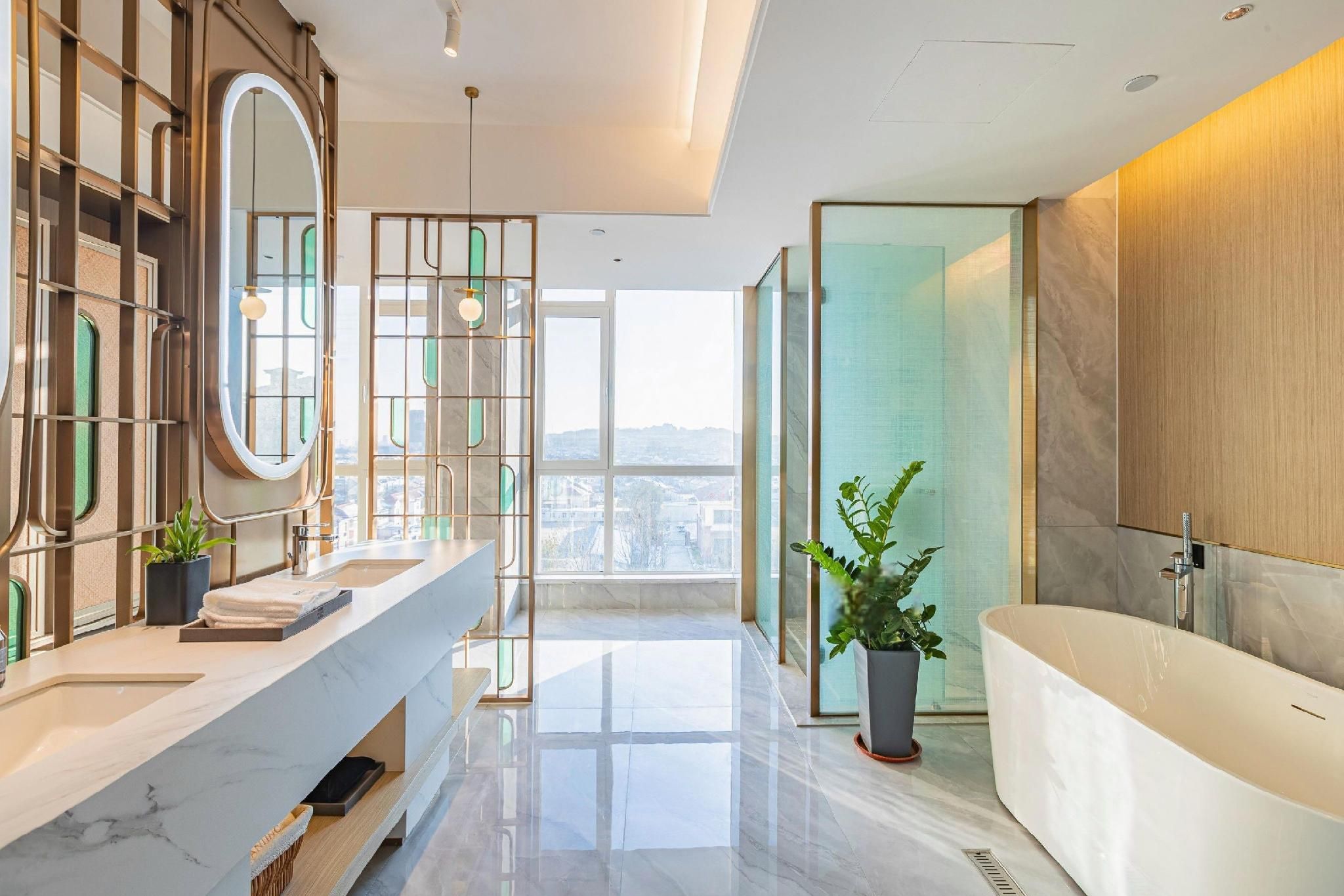 Rezen - Sea Viewing Executive Suite