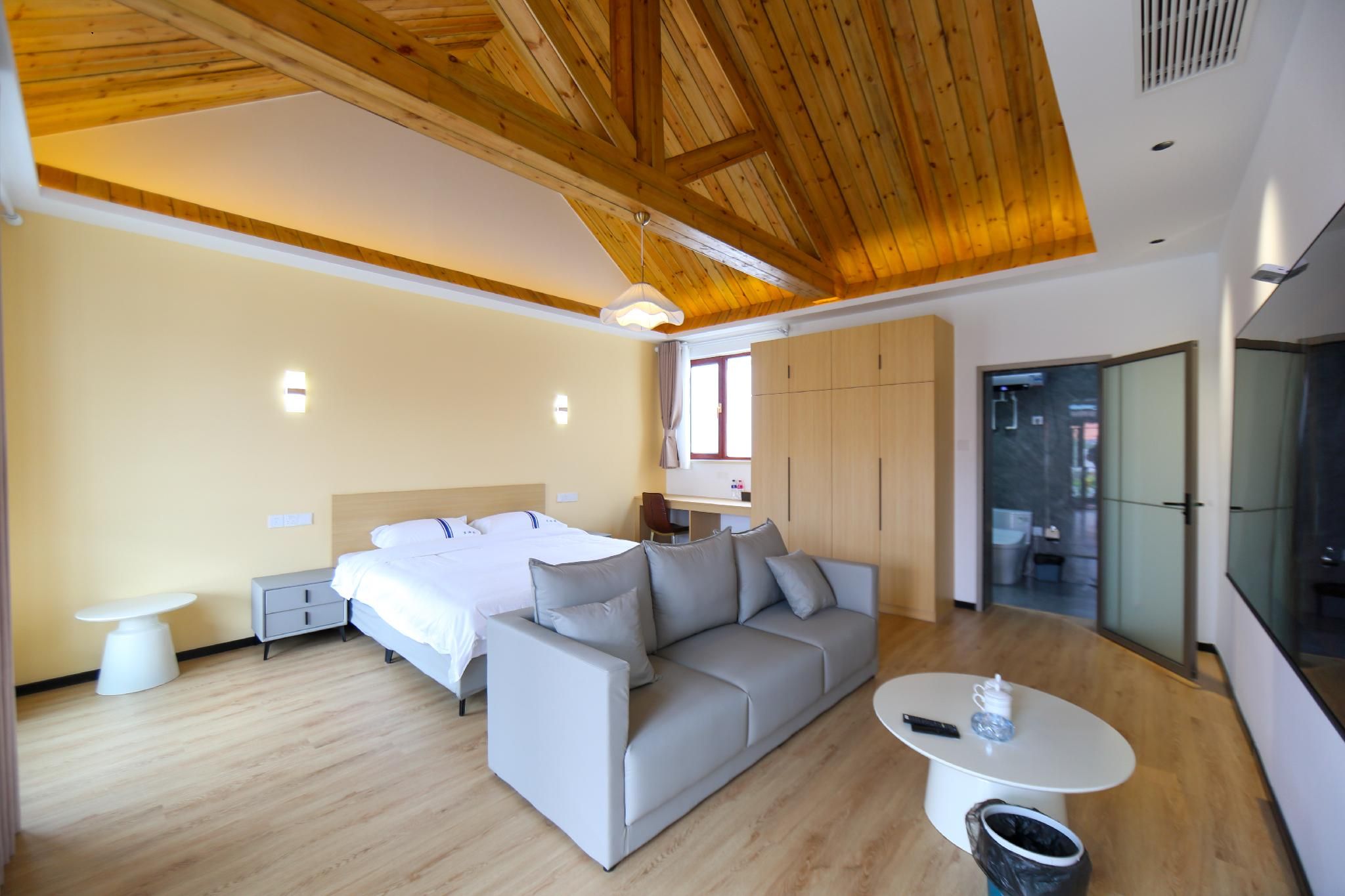 Standard Family Room