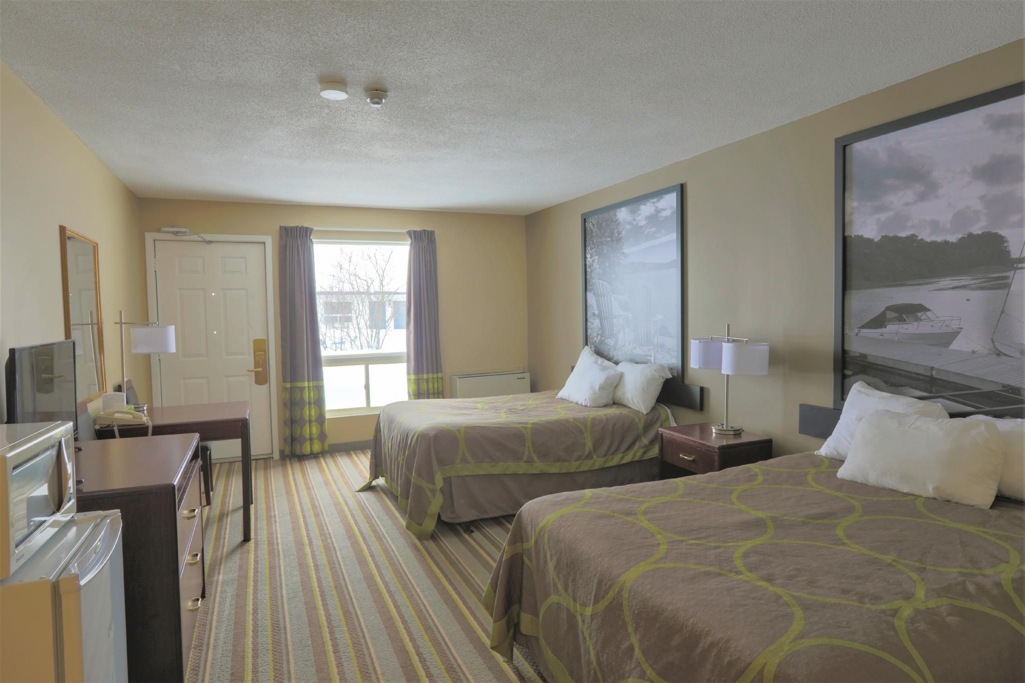 Jolly Roger Inn & Resort Standard Double 2