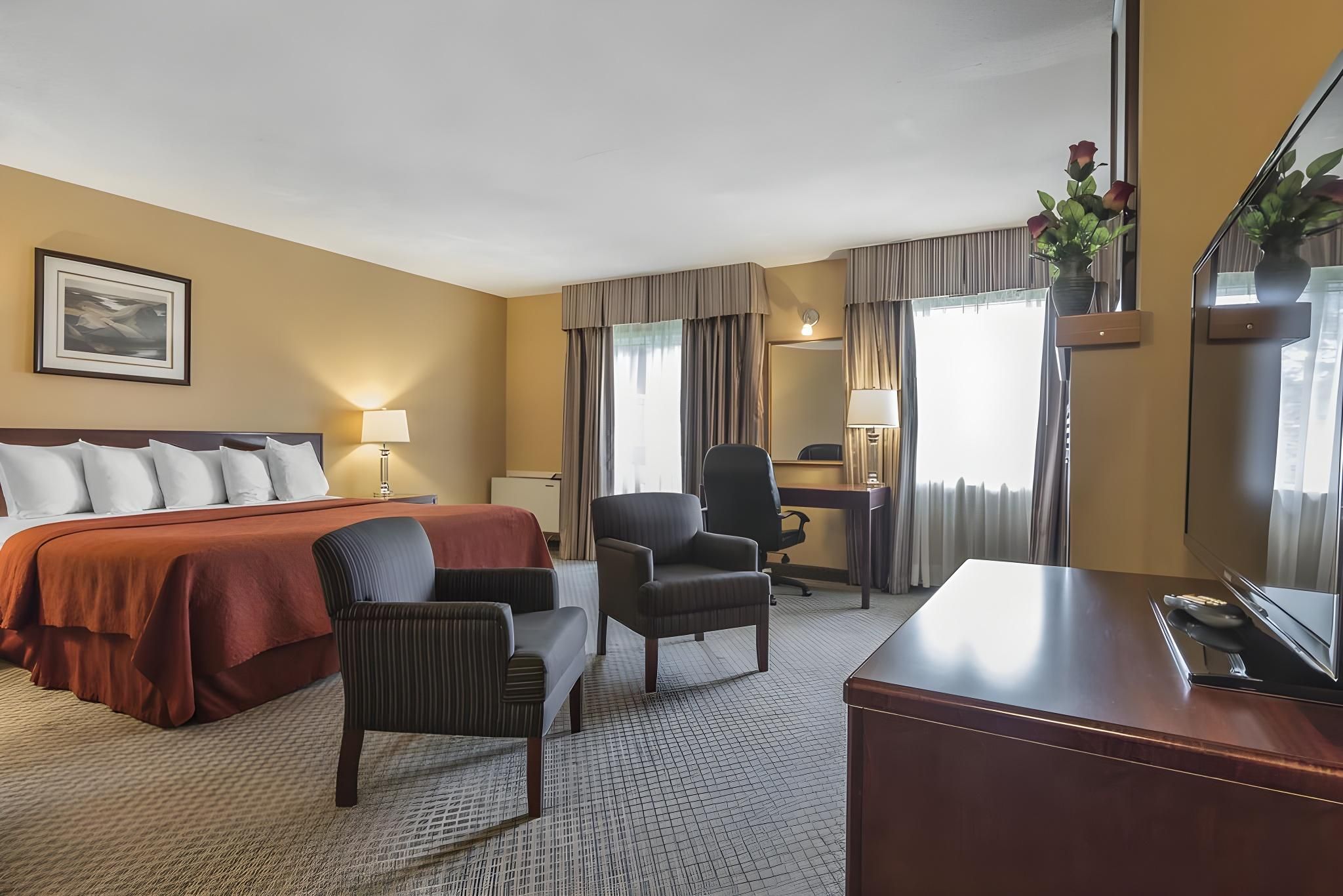 Honeymoon Suite