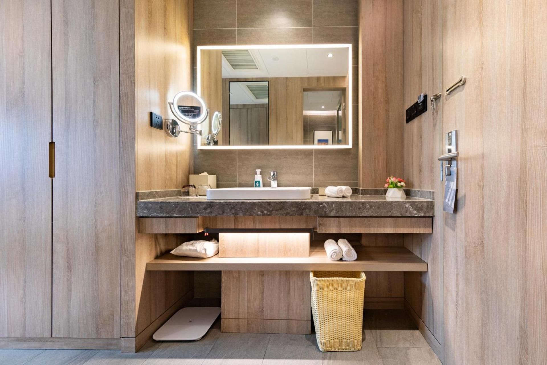 Atour Hotel Yantai South Railway Station Yingchun Street Jimu Double Room 3