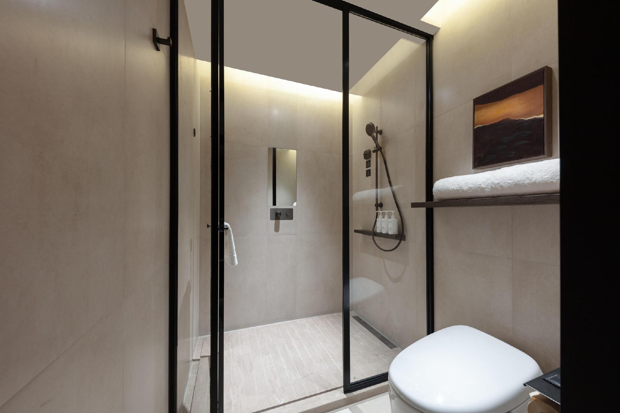 Premium 2-Bedroom Family Suite with Sea View