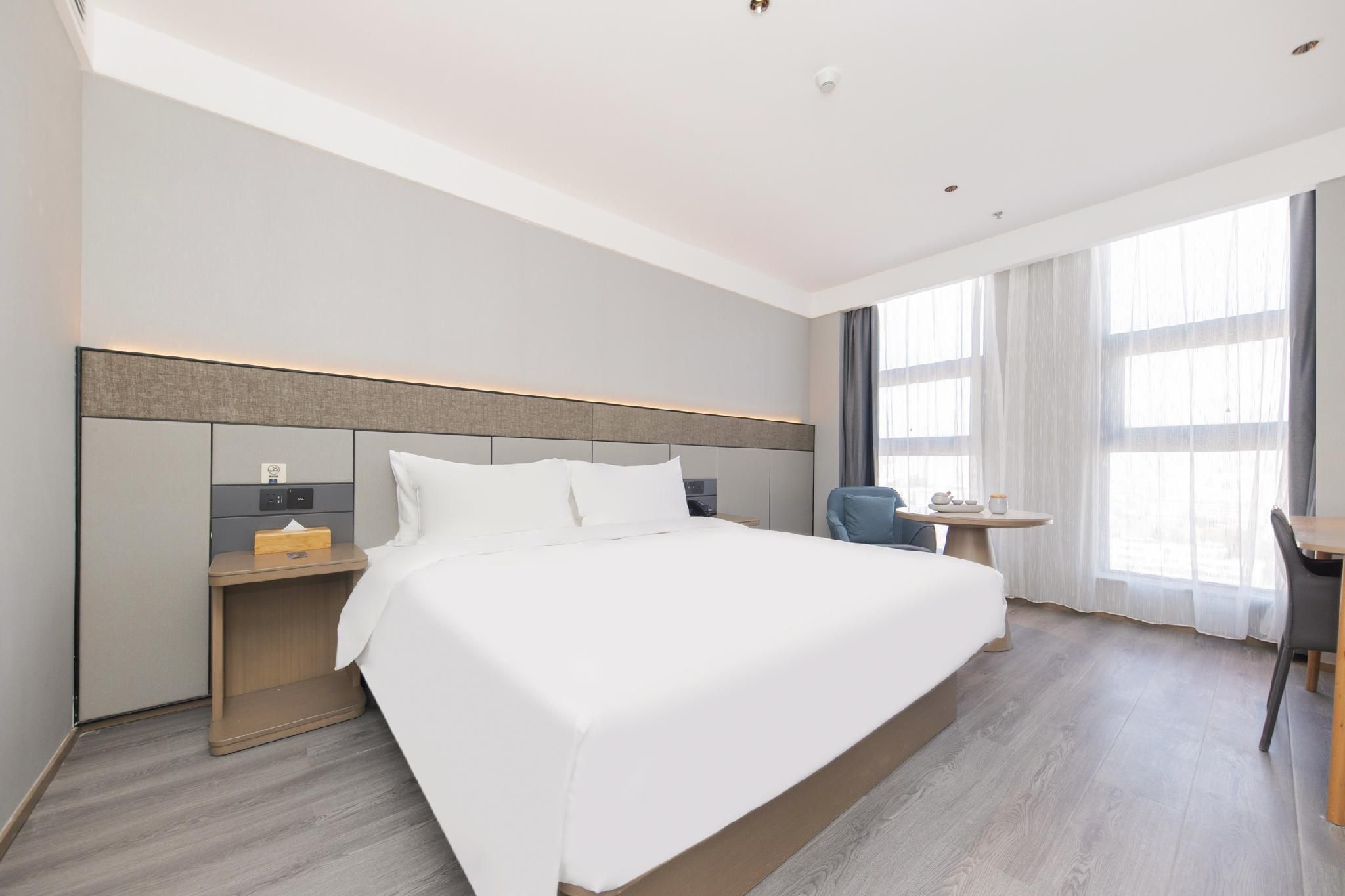 Huazhu - Superior BedRoom