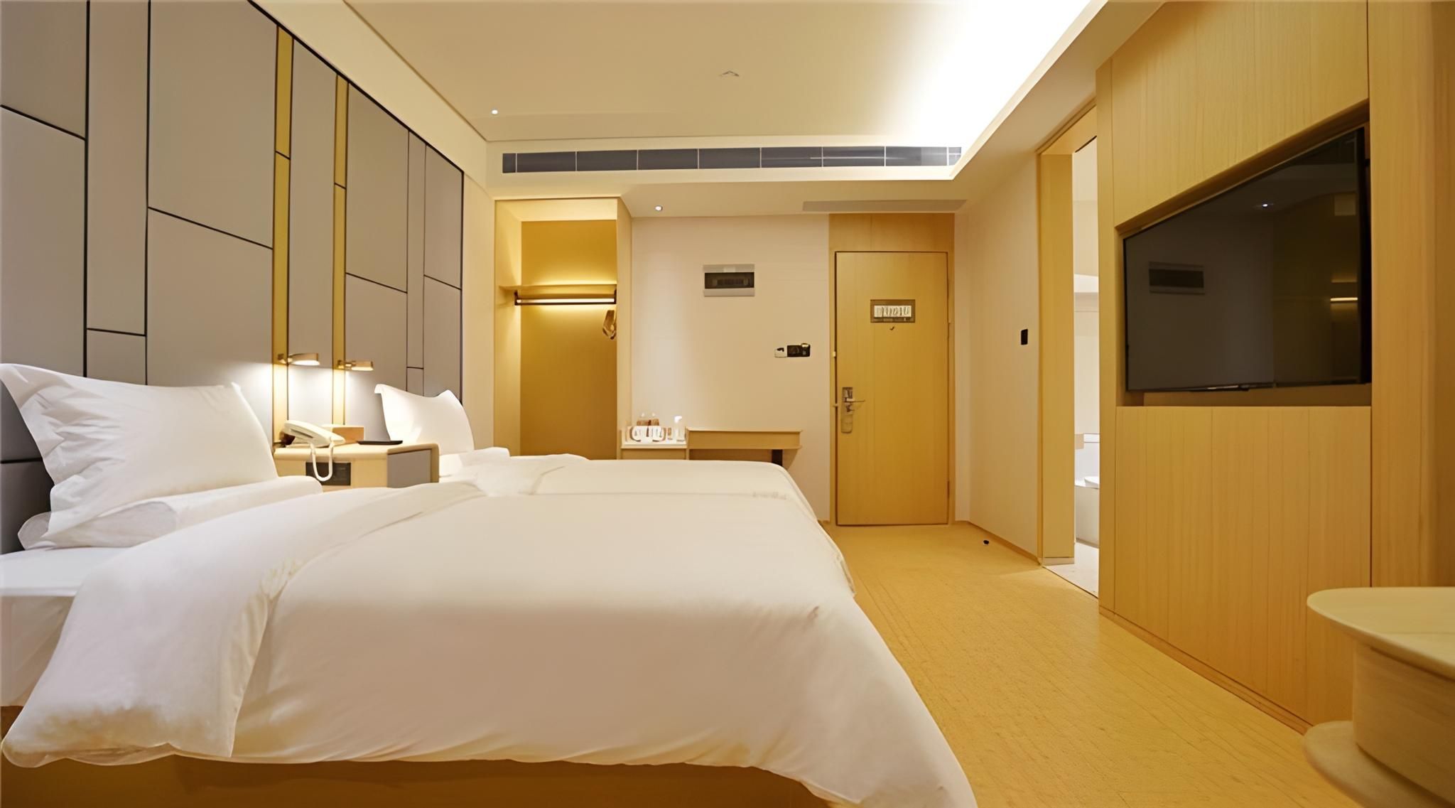 Huazhu - Superior Twin