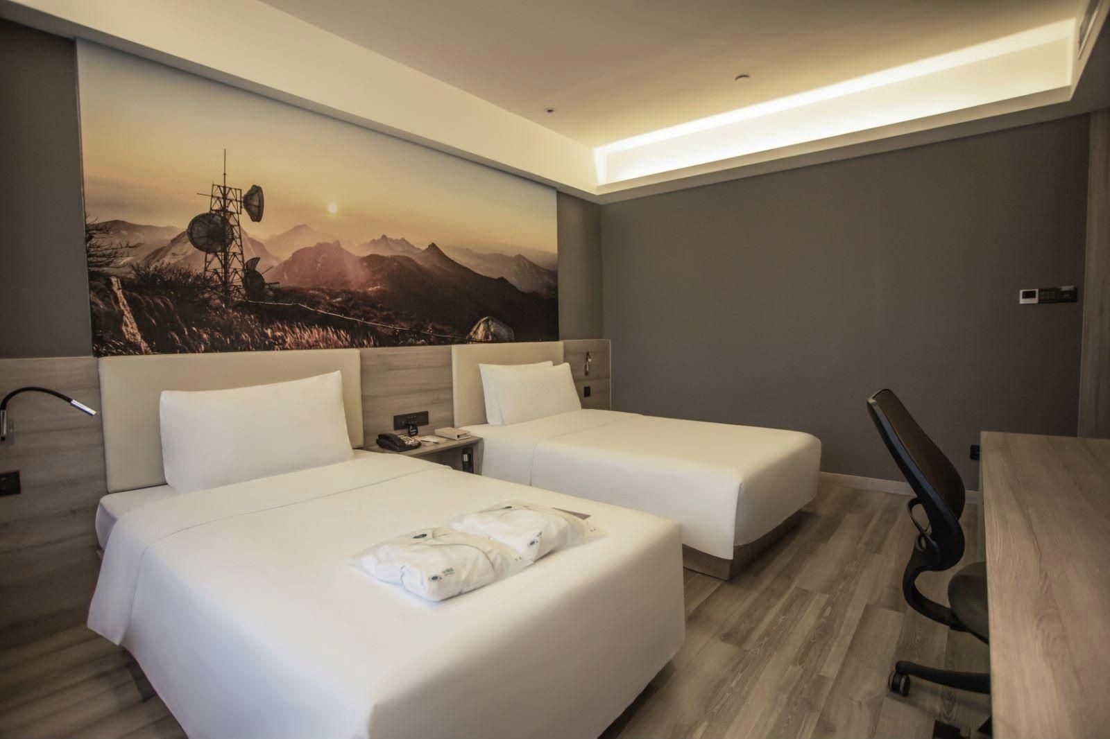 Atour - JIMU Twin Room