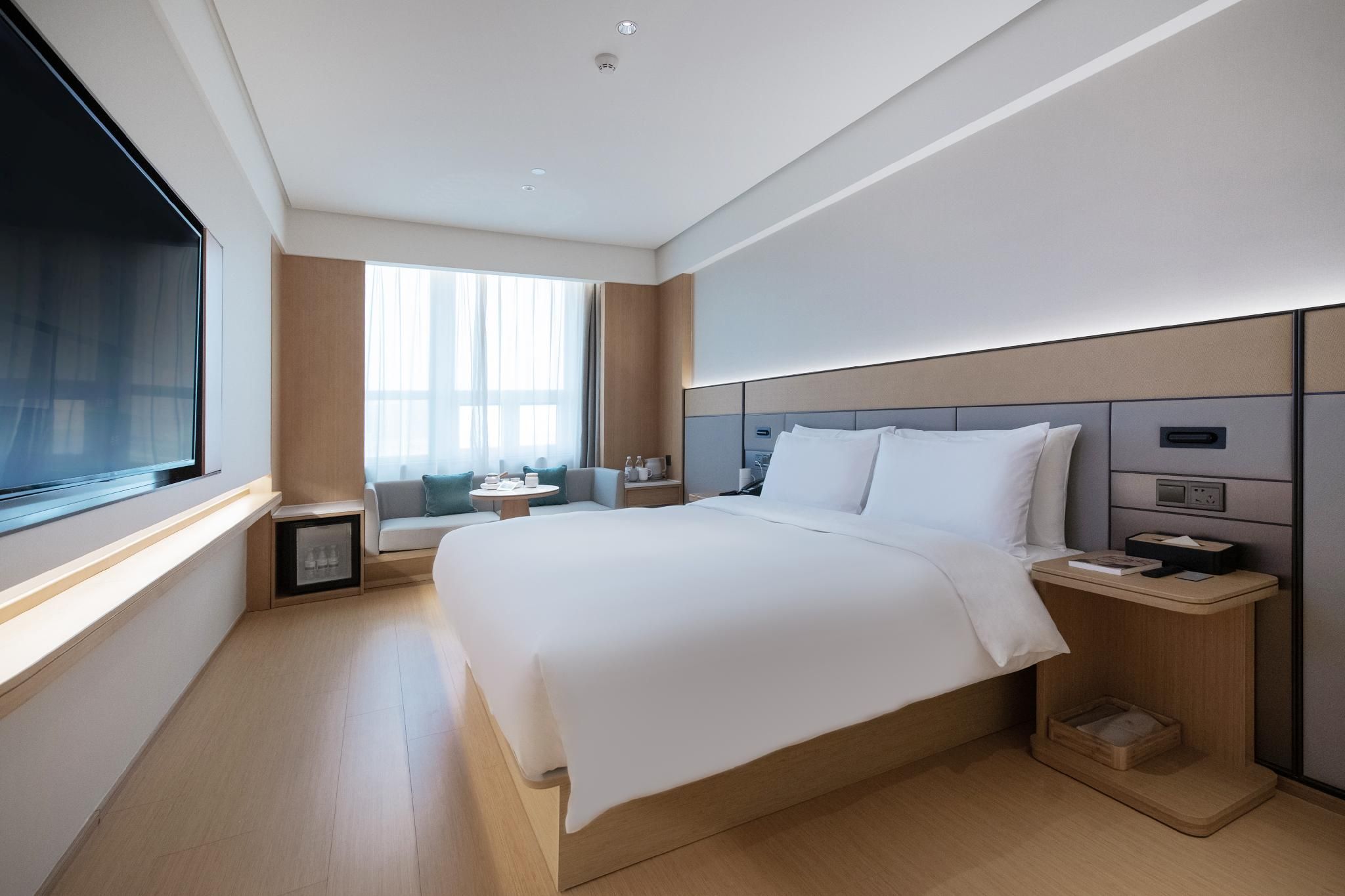 Huazhu - Superior BedRoom