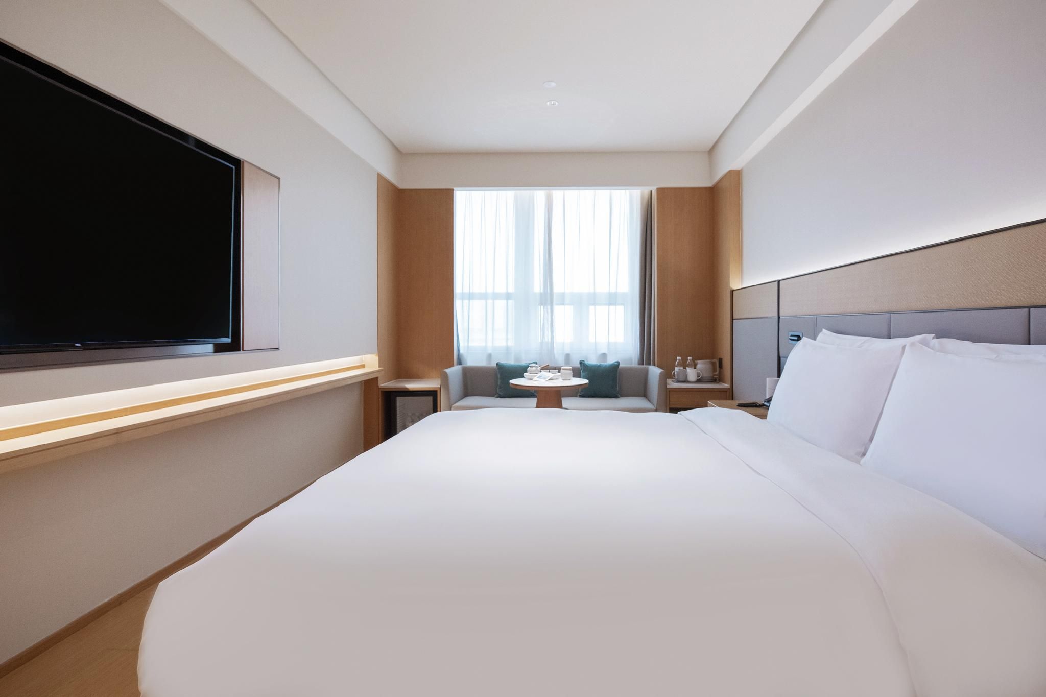 Landscape Queen Room