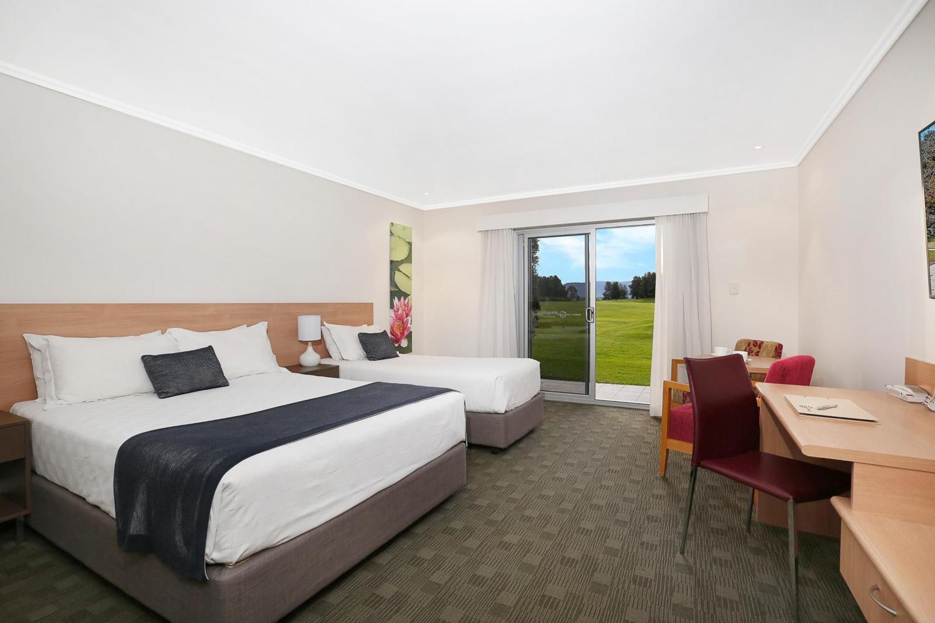 Superior Double or Twin Room with Mountain View