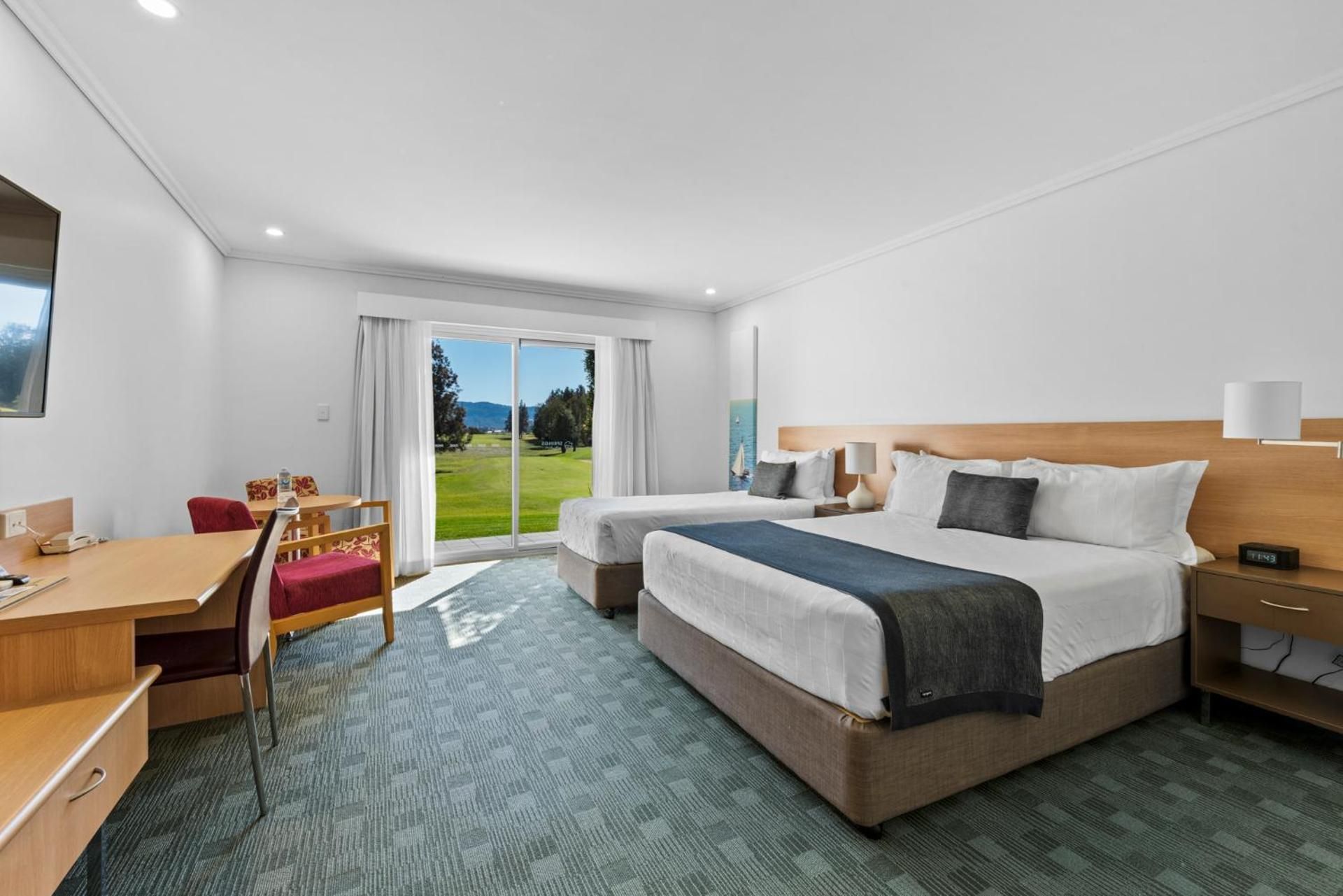 Superior Double or Twin Room with Mountain View