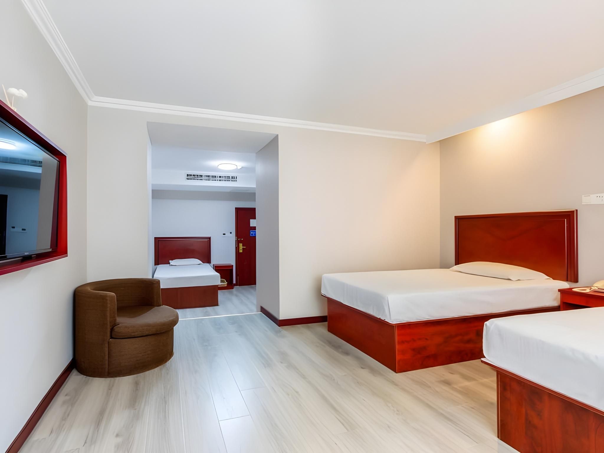 Triple Suite