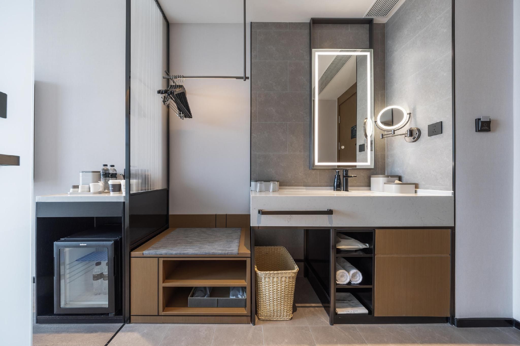 Executive room, Guest room, 1 Queen