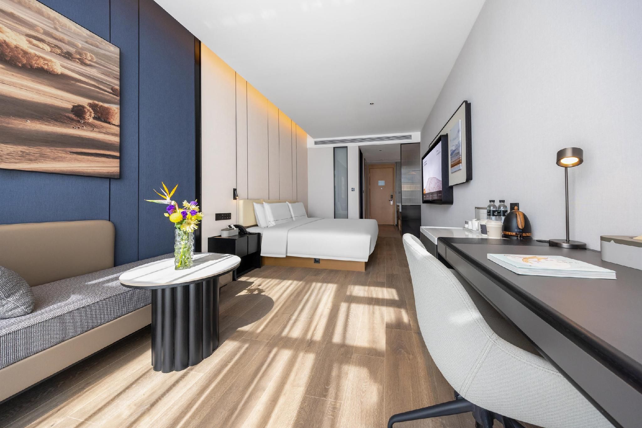 Atour Hotel Yantai Zhifu Station Red Star Macalline Premiere Queen 3