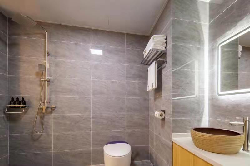 Rezen - Comfort 1 Bed Room with Sea View