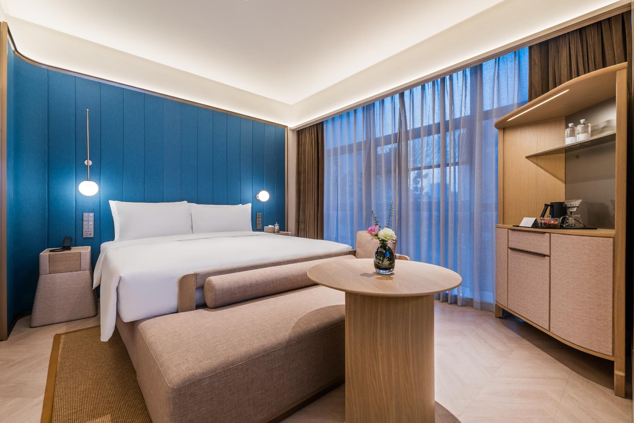 Huazhu - Superior BedRoom