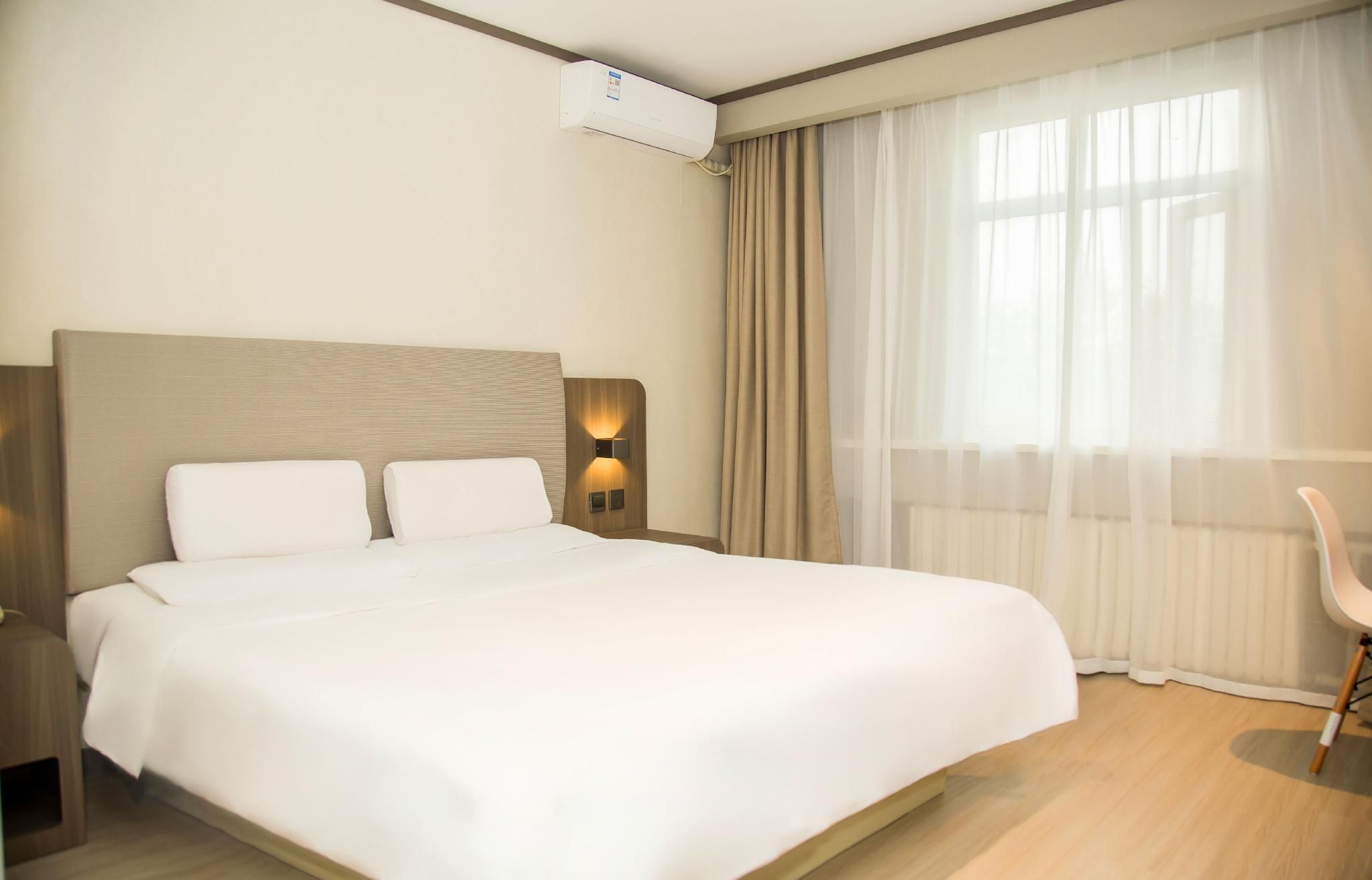 Huazhu - Superior BedRoom