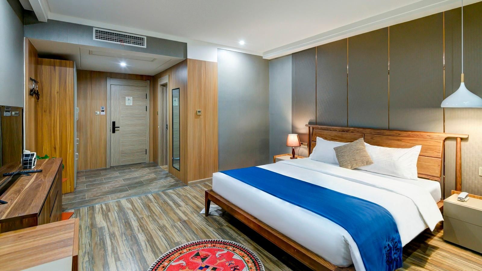 King Deluxe Room