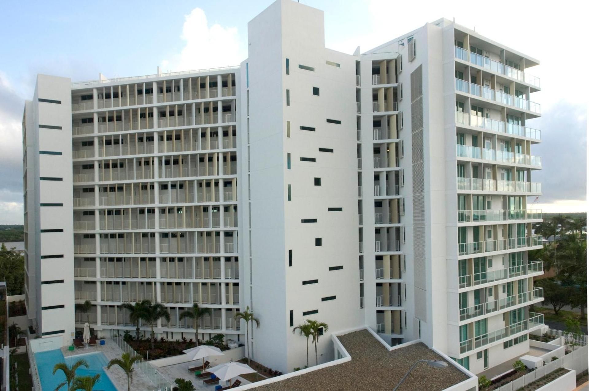 Lanai Apartments
