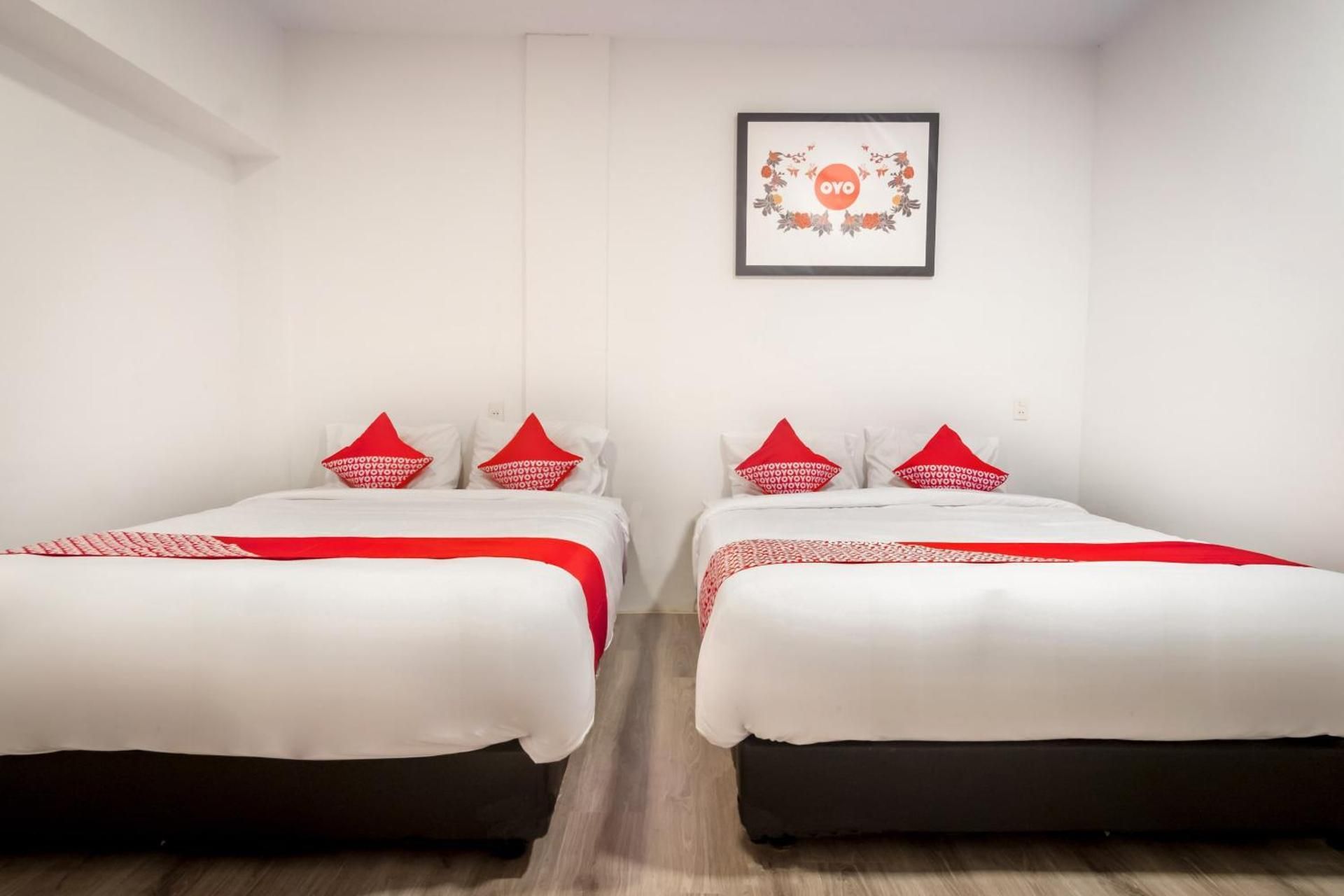 Suite Family Room