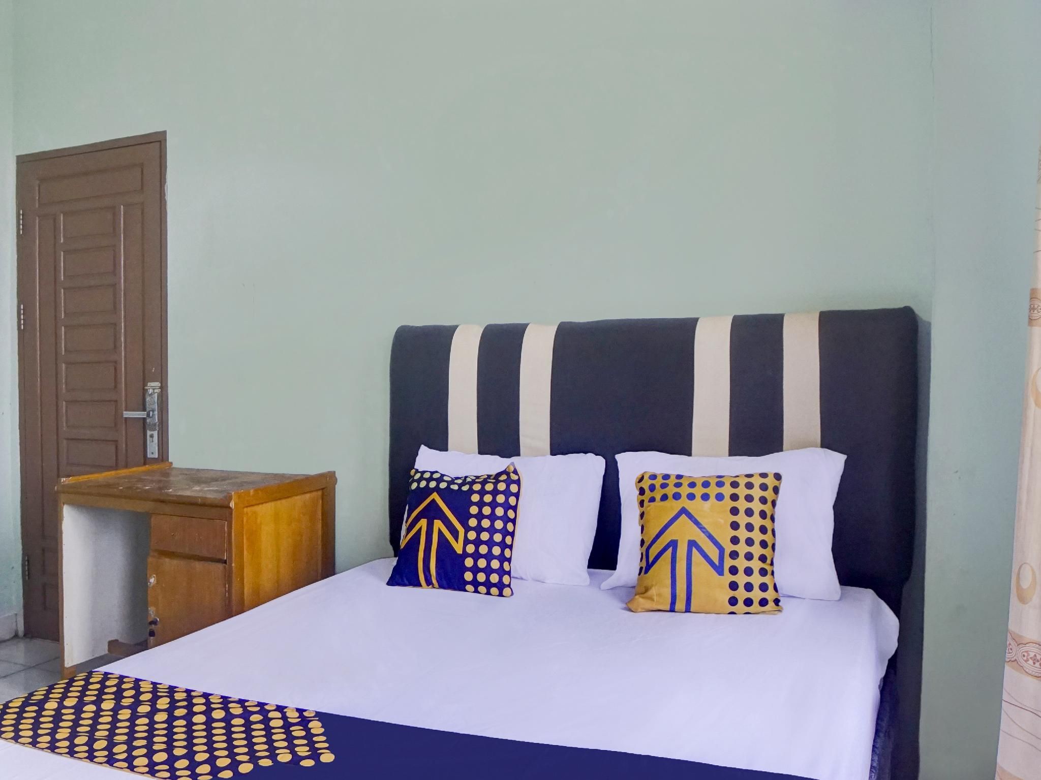 Double Room without Air Conditioning