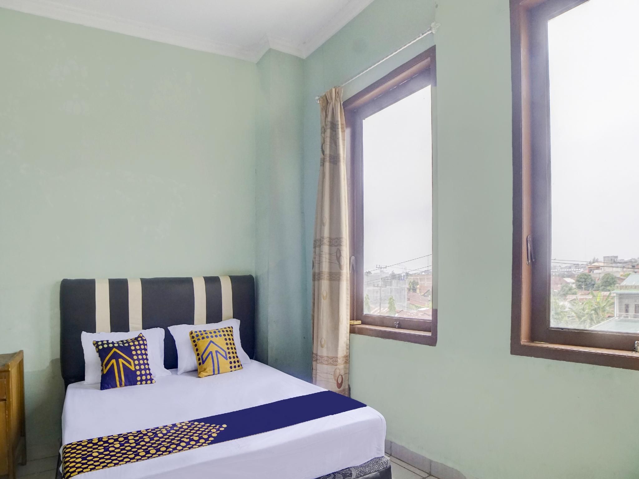 Small Single Room