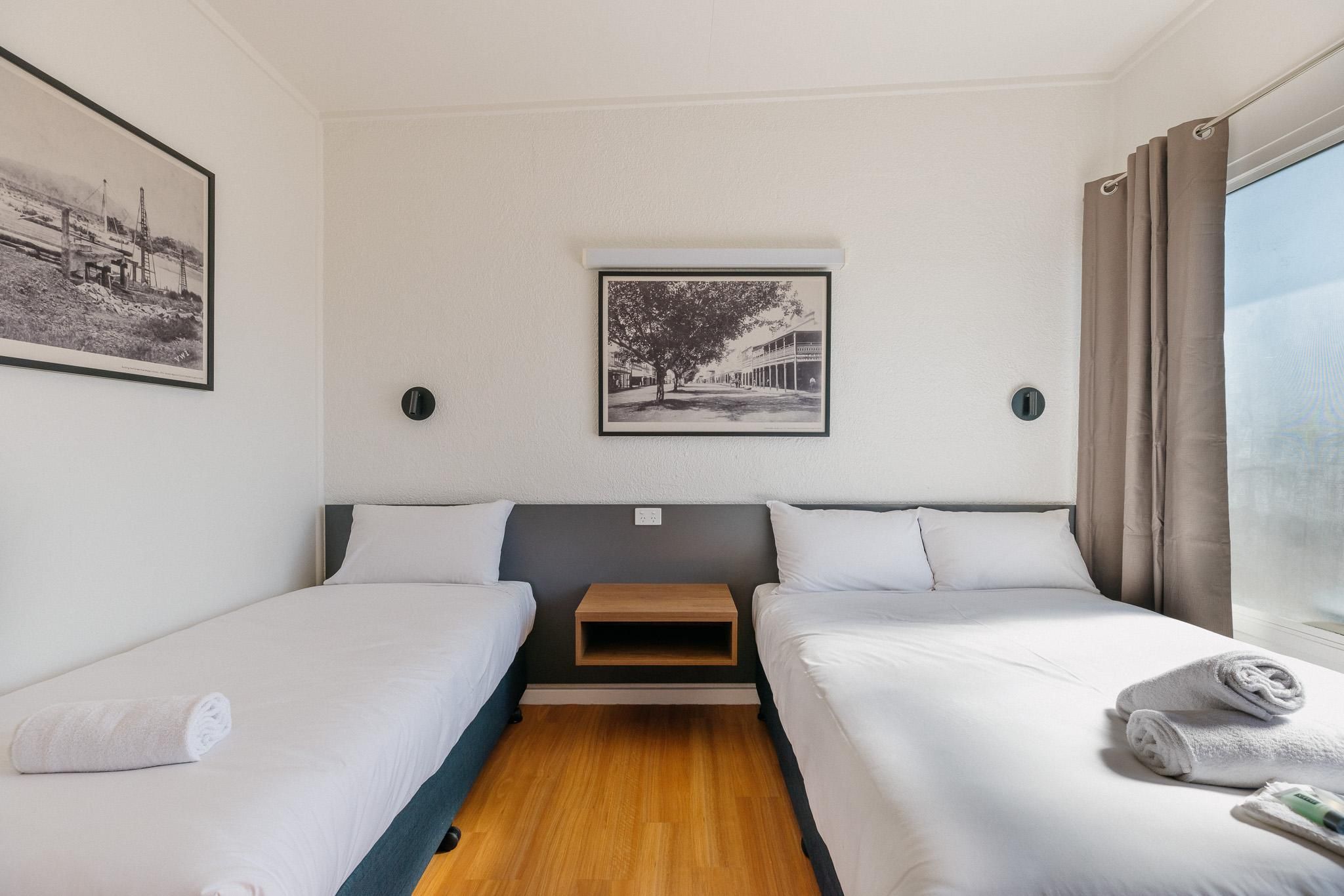 Boomerang Hotel Double and Single