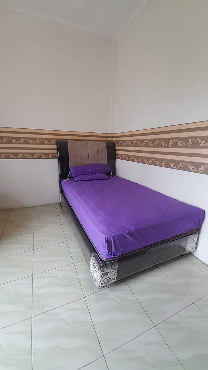 Single Room without Air Conditioning