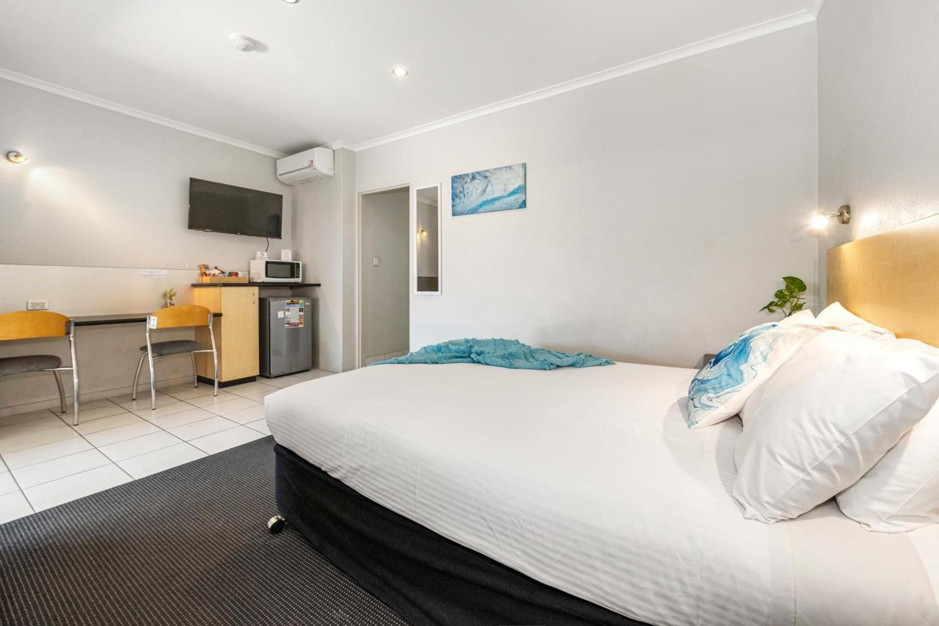 2-Bedroom Family Suite - Non-Pet Friendly