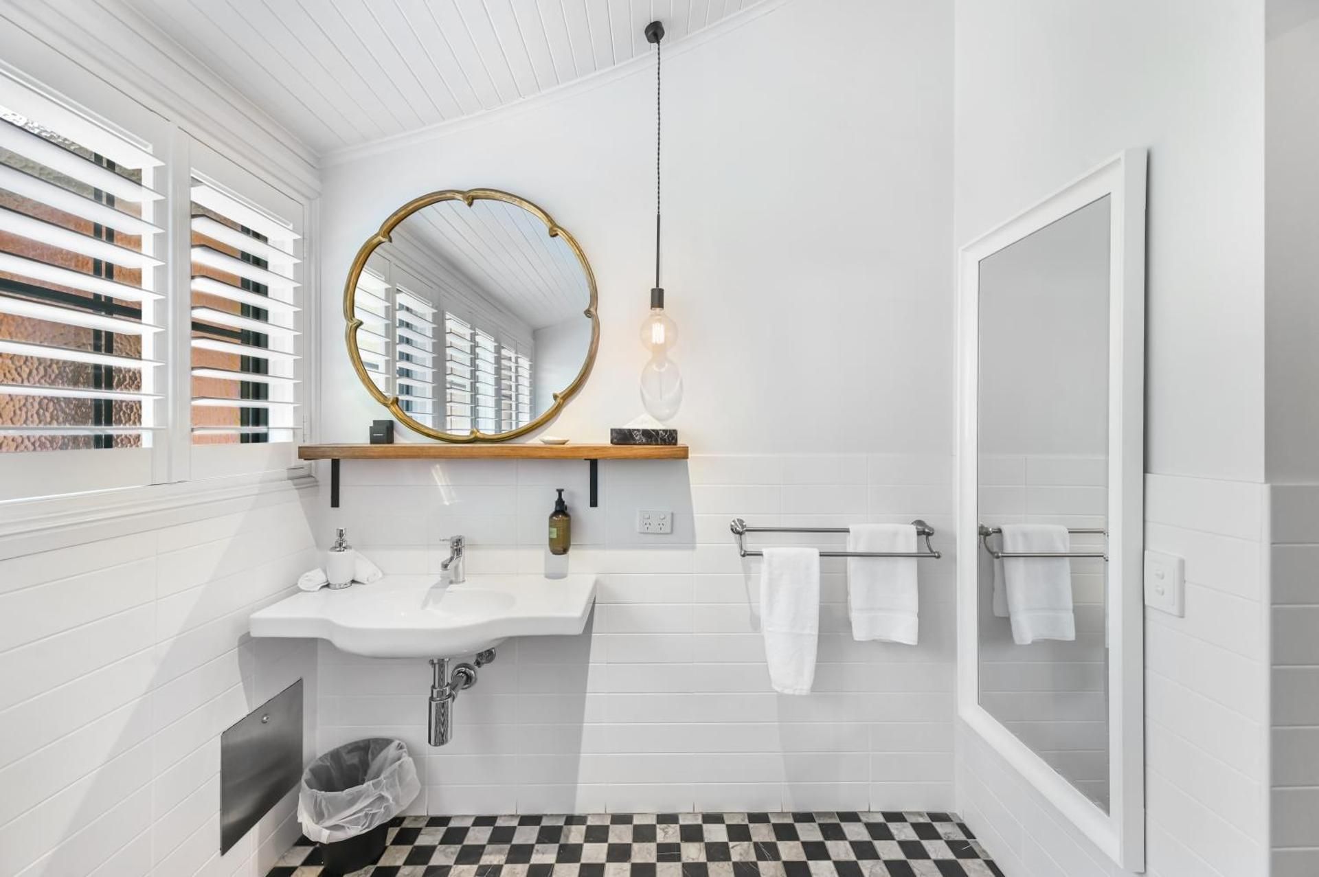 Junior Accessible Suite
