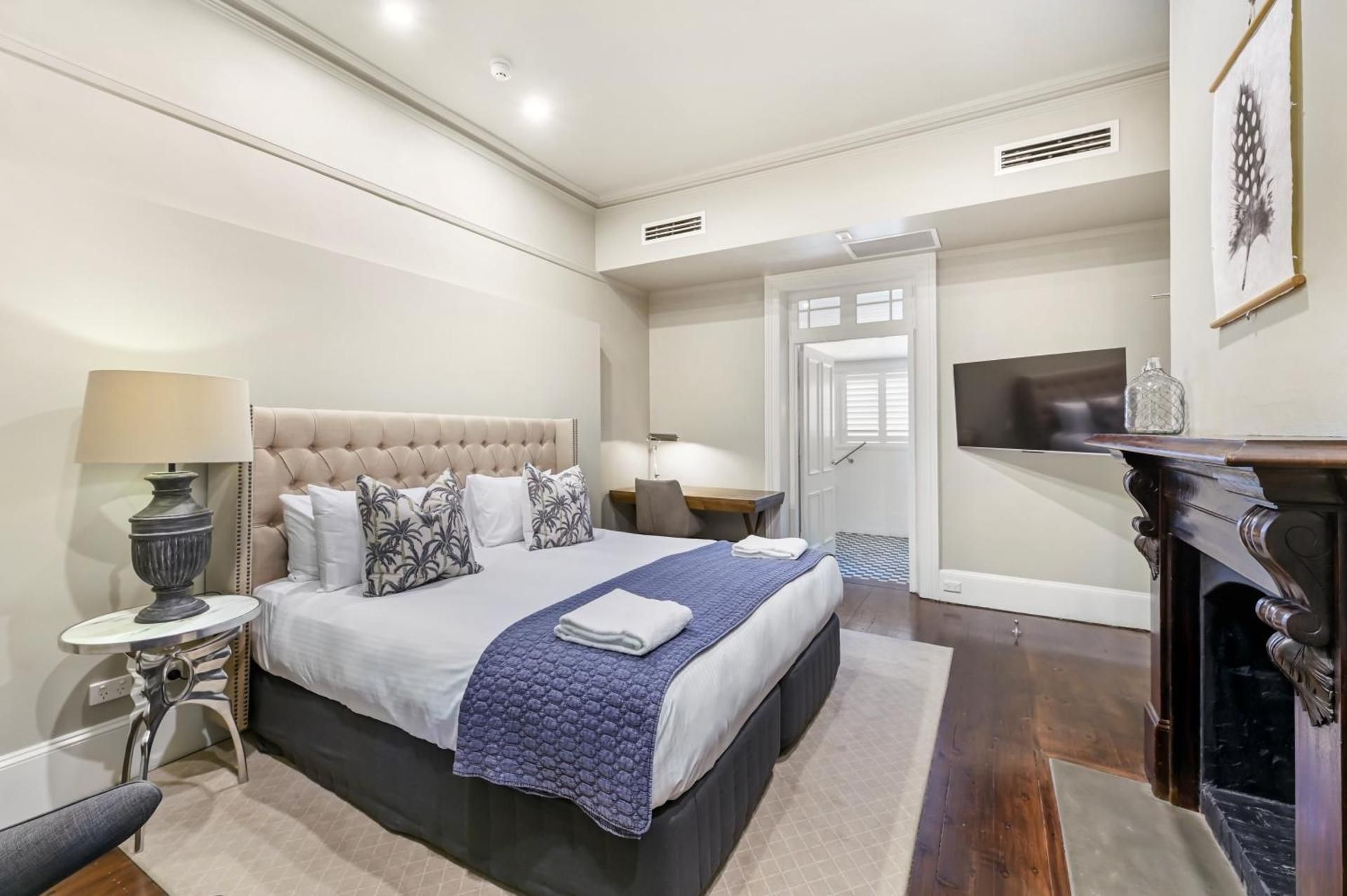 Junior Accessible Suite
